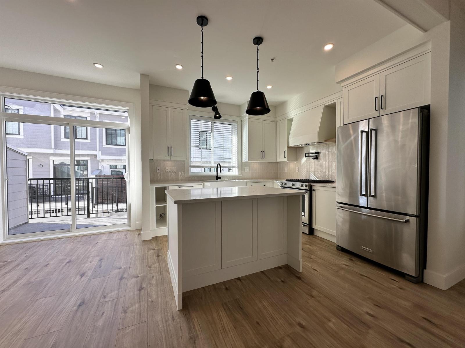 12 20189 84 Avenue Property Photo 7