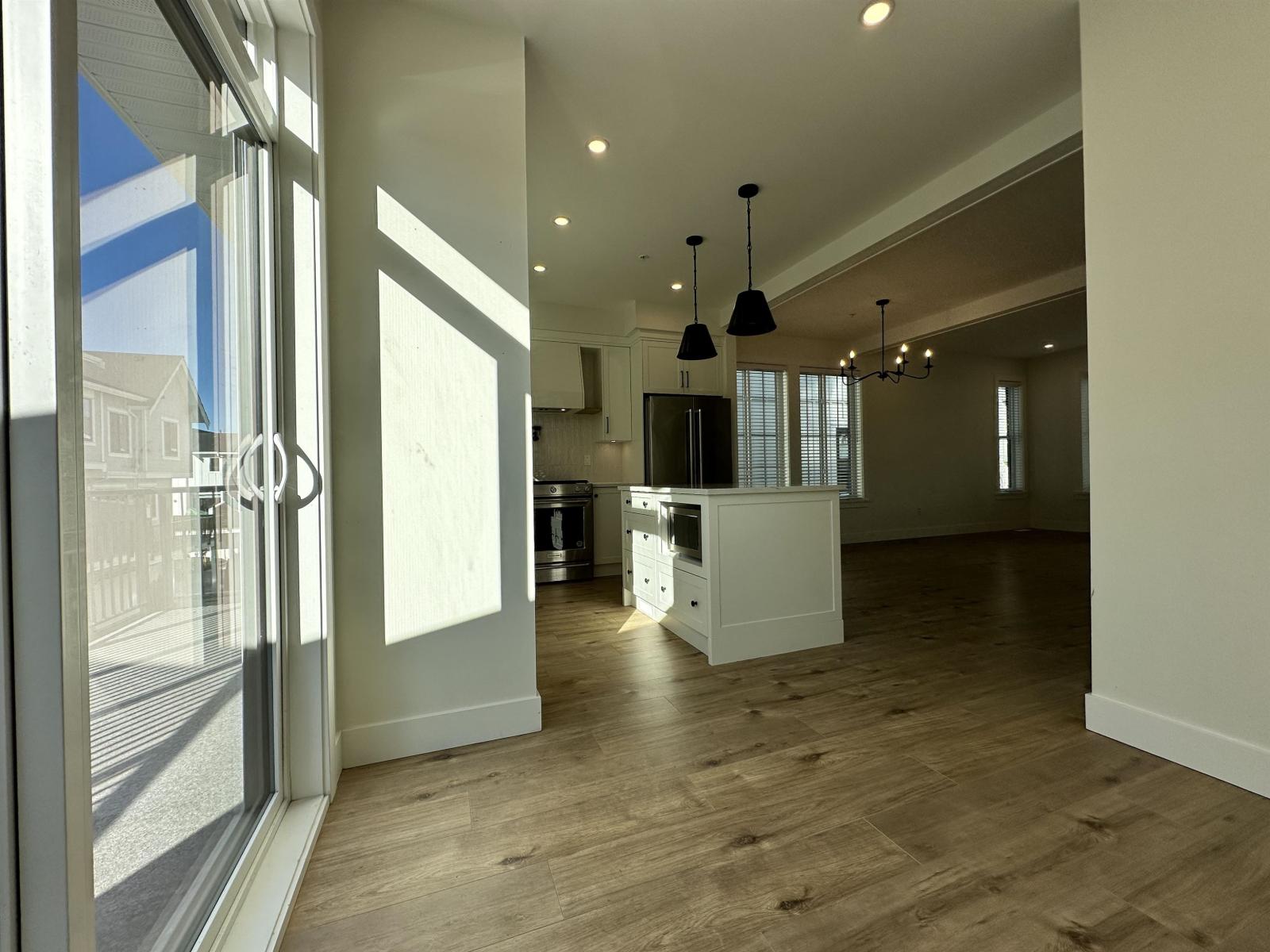 12 20189 84 Avenue Property Photo 12