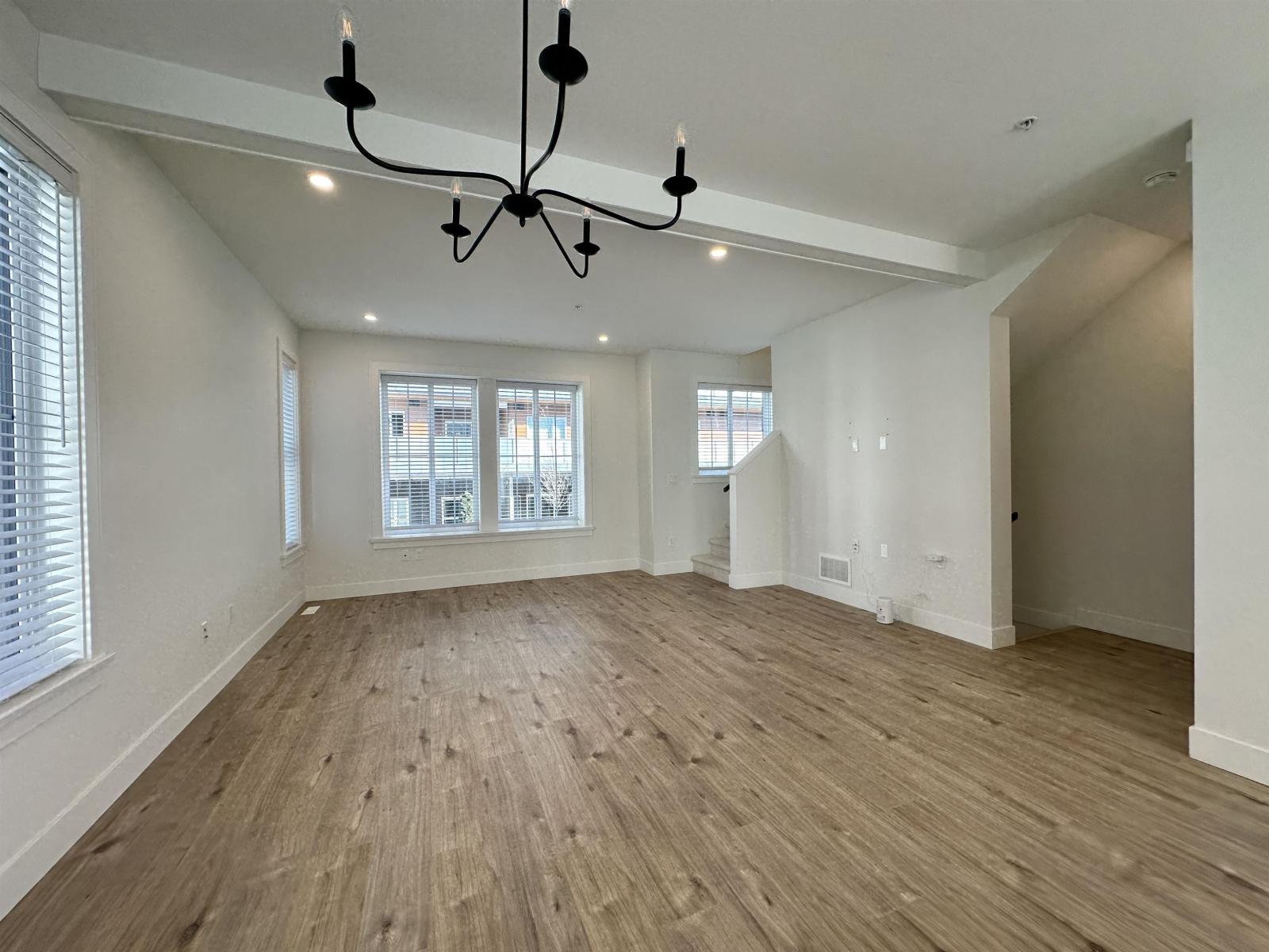 12 20189 84 Avenue Property Photo 16