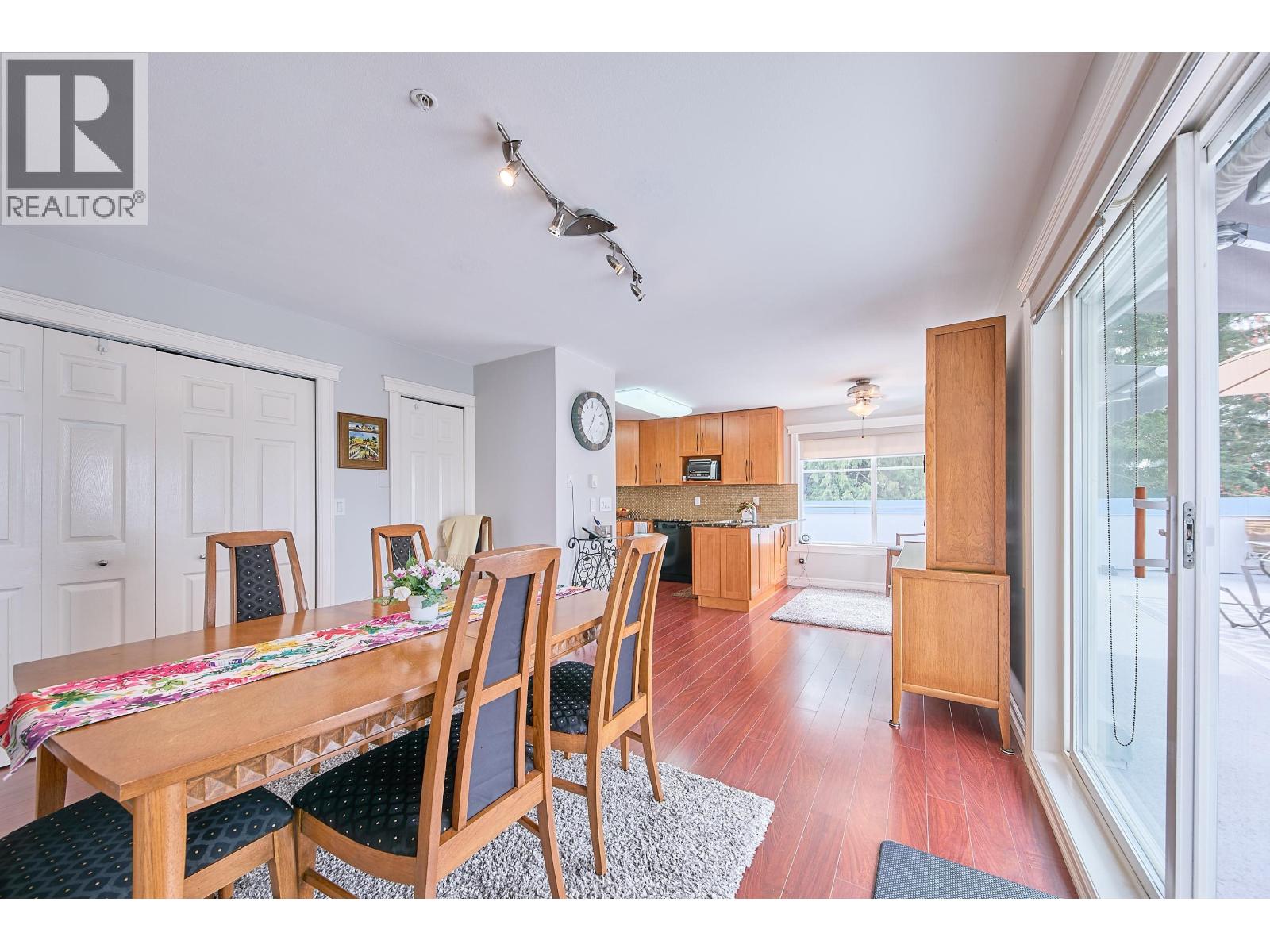 405 11519 Burnett Street Property Photo 13