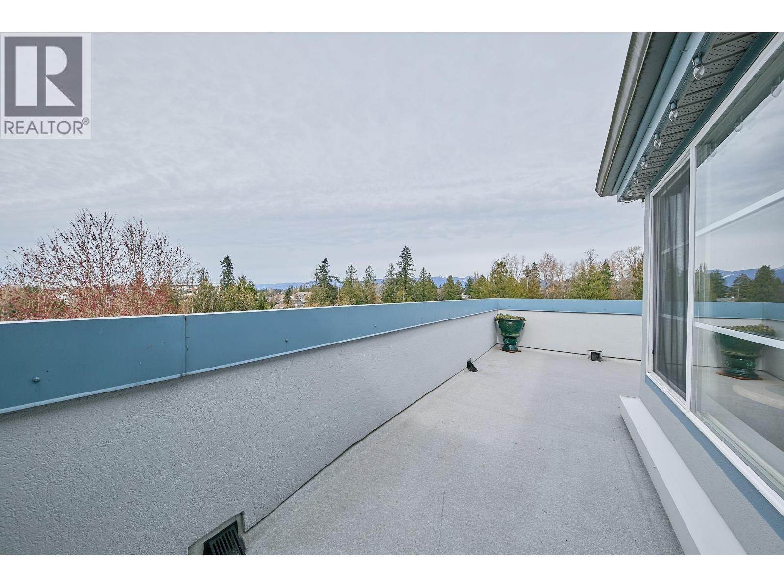 405 11519 Burnett Street Property Photo 25