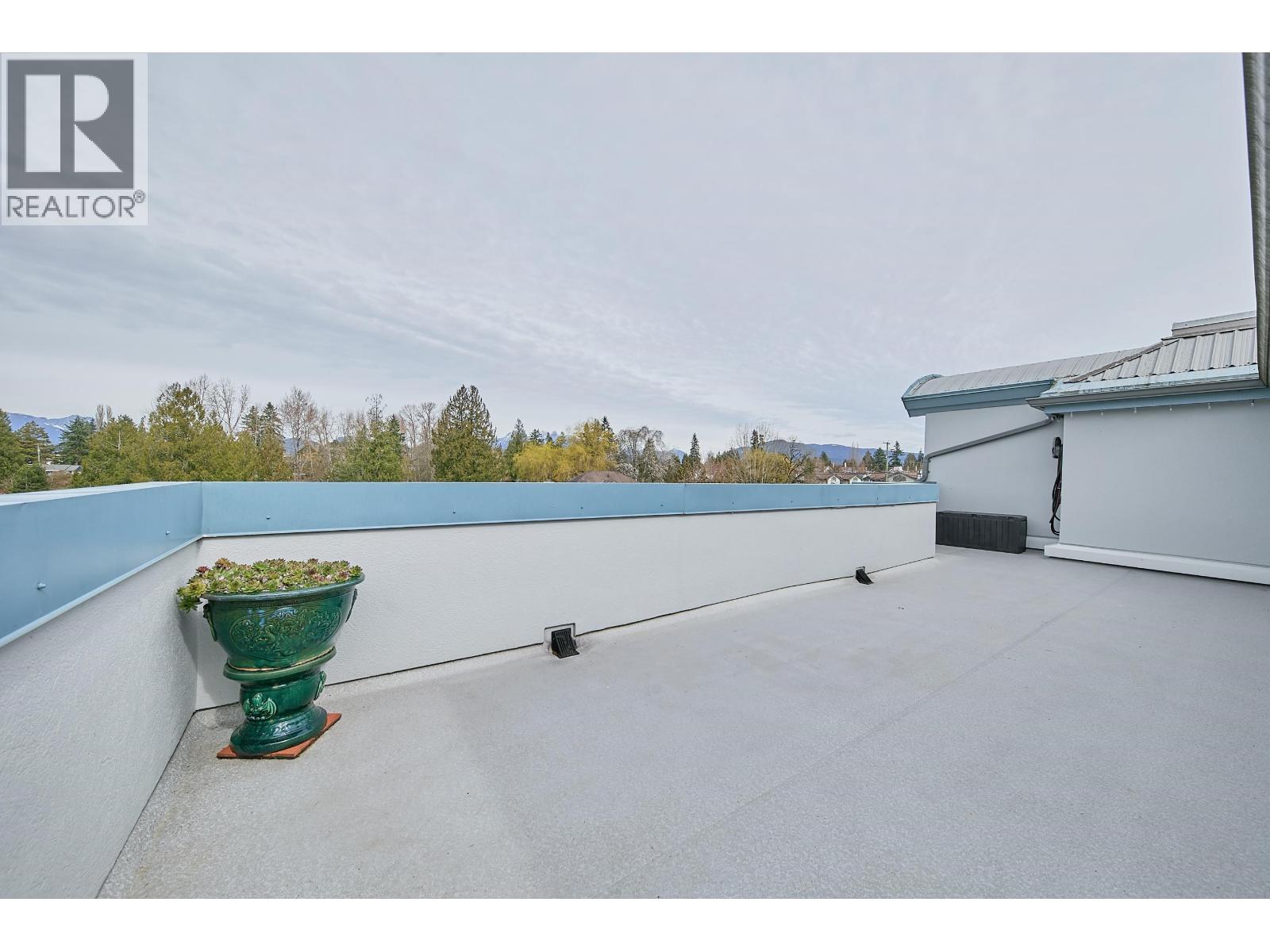 405 11519 Burnett Street Property Photo 26