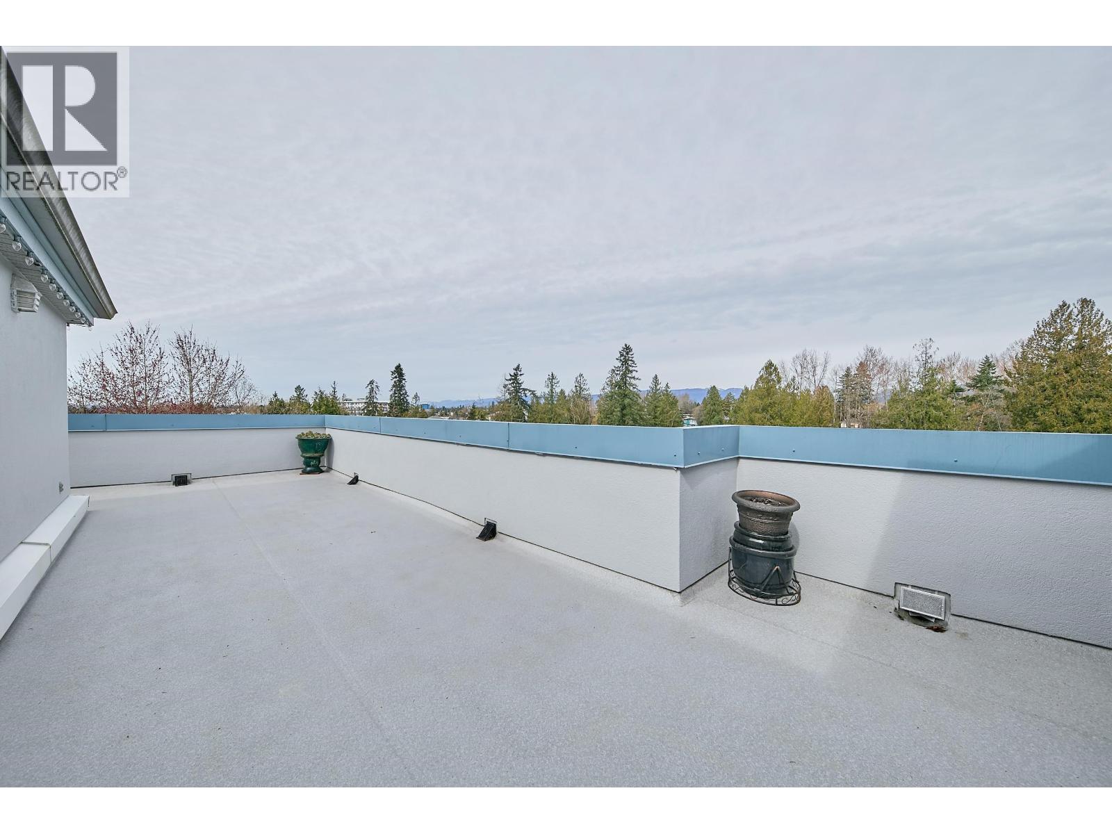 405 11519 Burnett Street Property Photo 28