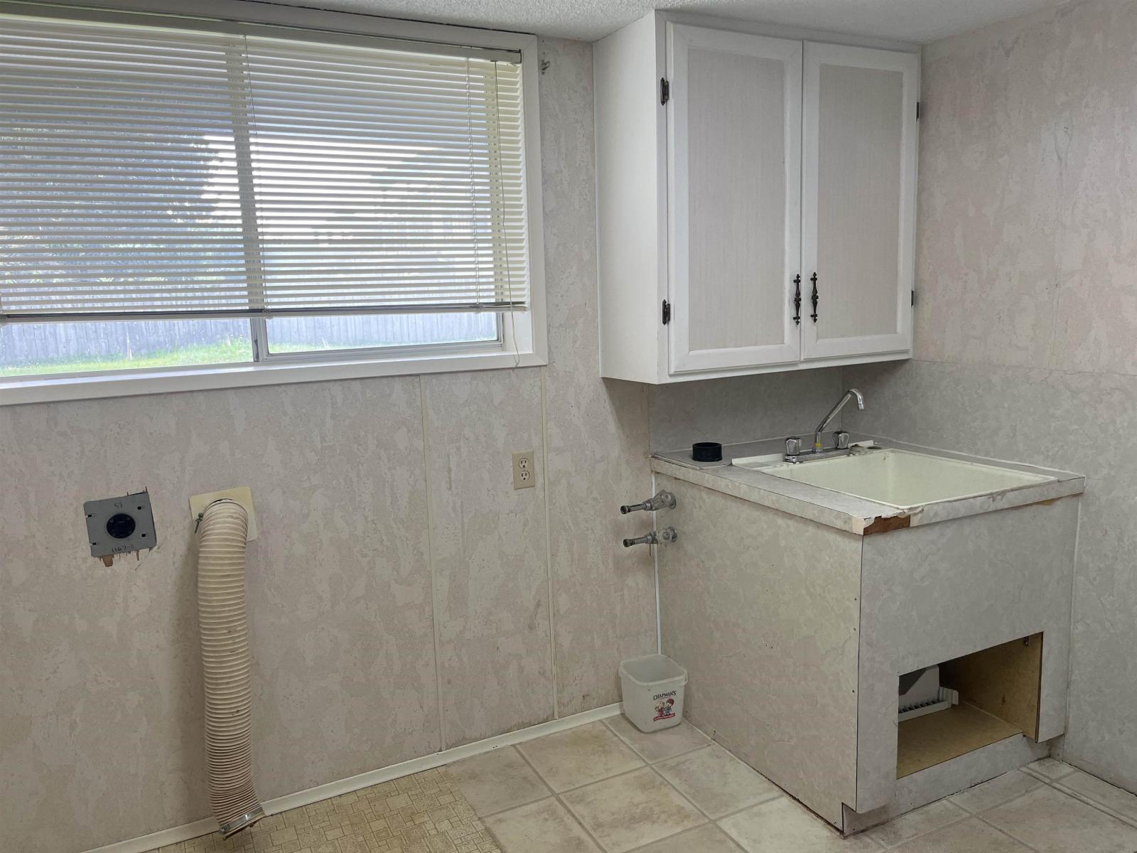 6487 Dayton Drive Property Photo 12