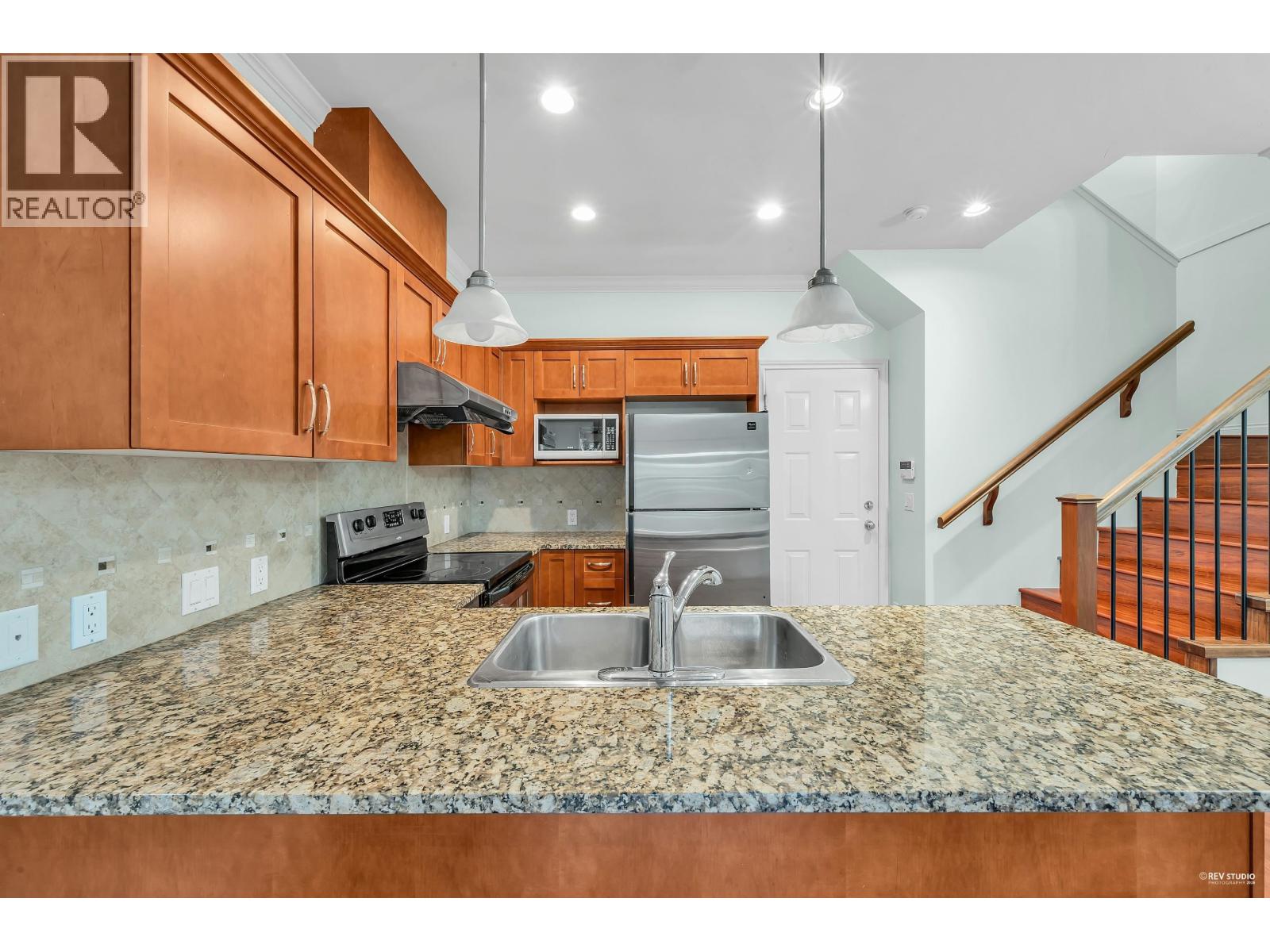1 8311 No. 2 Road Property Photo 8