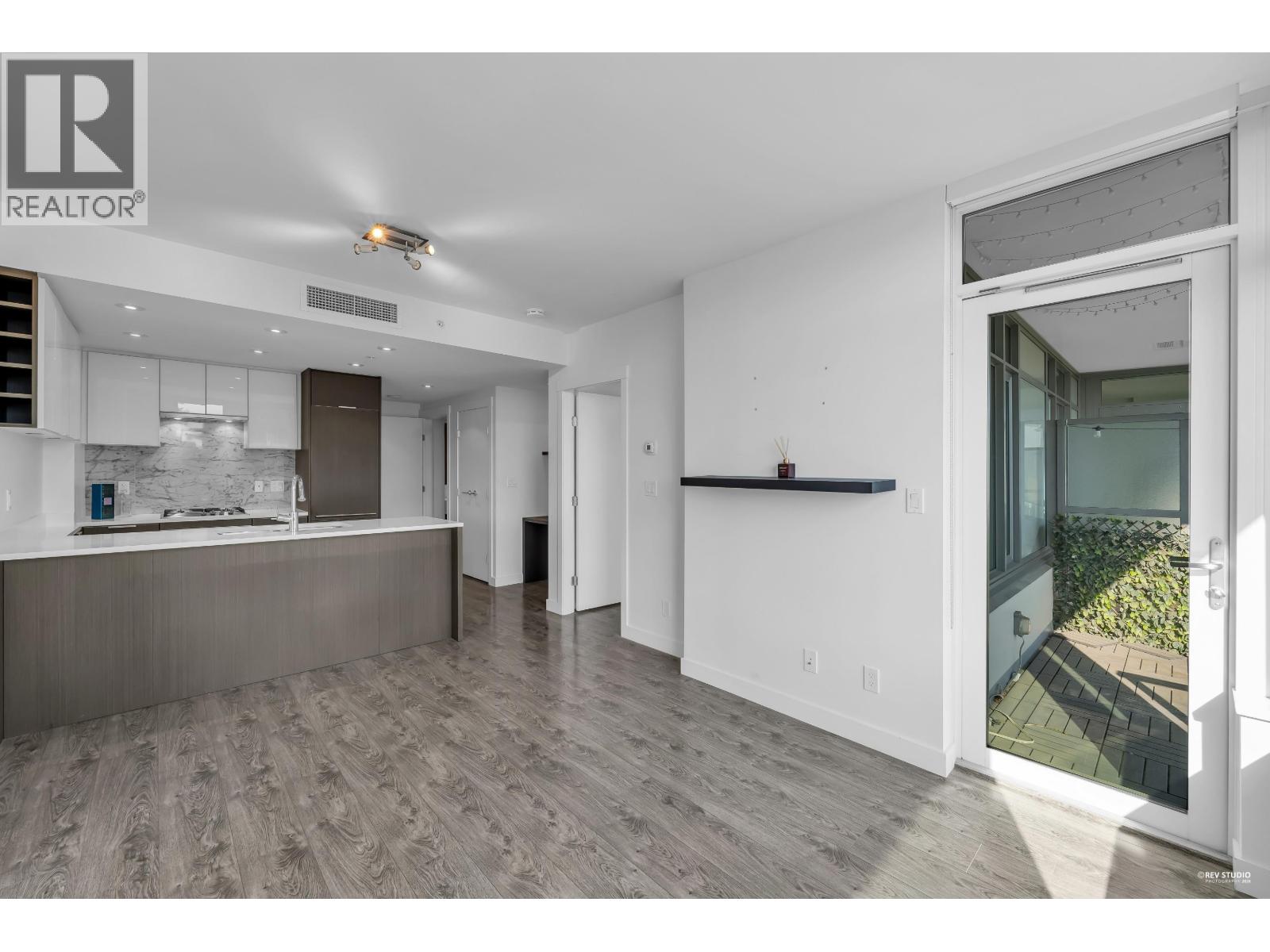 1801 110 Switchmen Street Property Photo 4