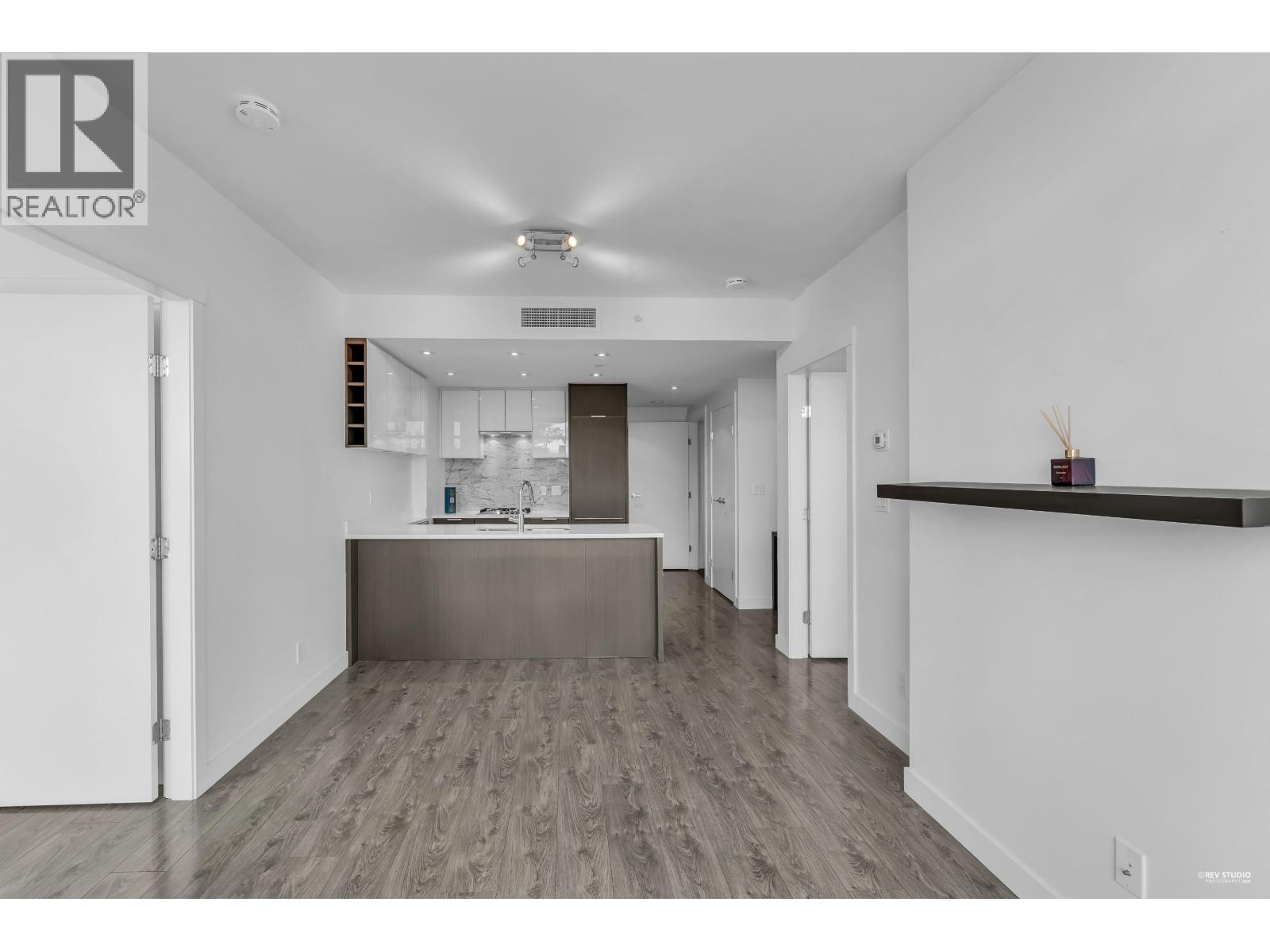 1801 110 Switchmen Street Property Photo 5