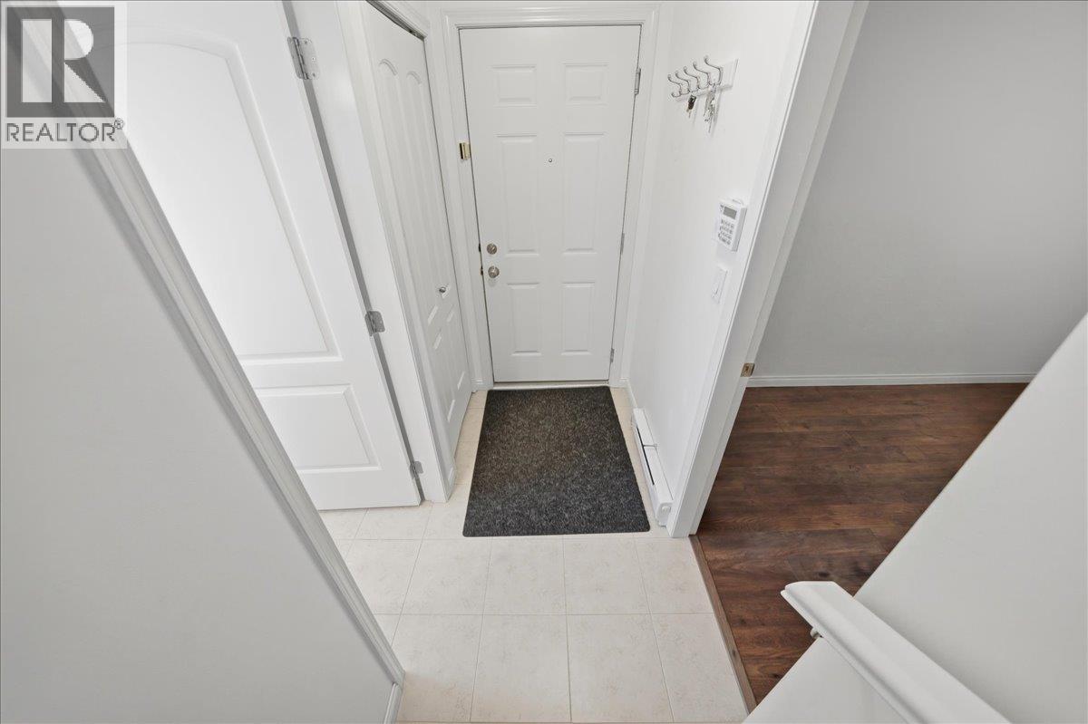 1 7128 17th Avenue Property Photo 8