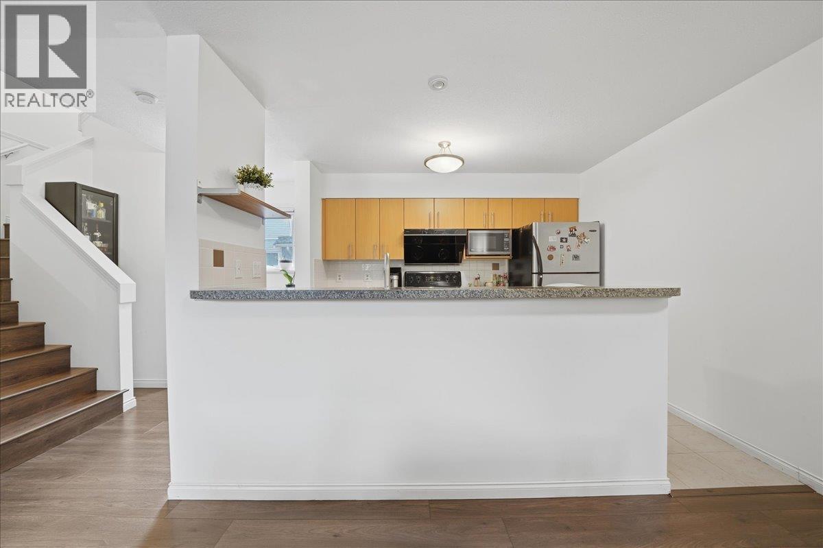 1 7128 17th Avenue Property Photo 13