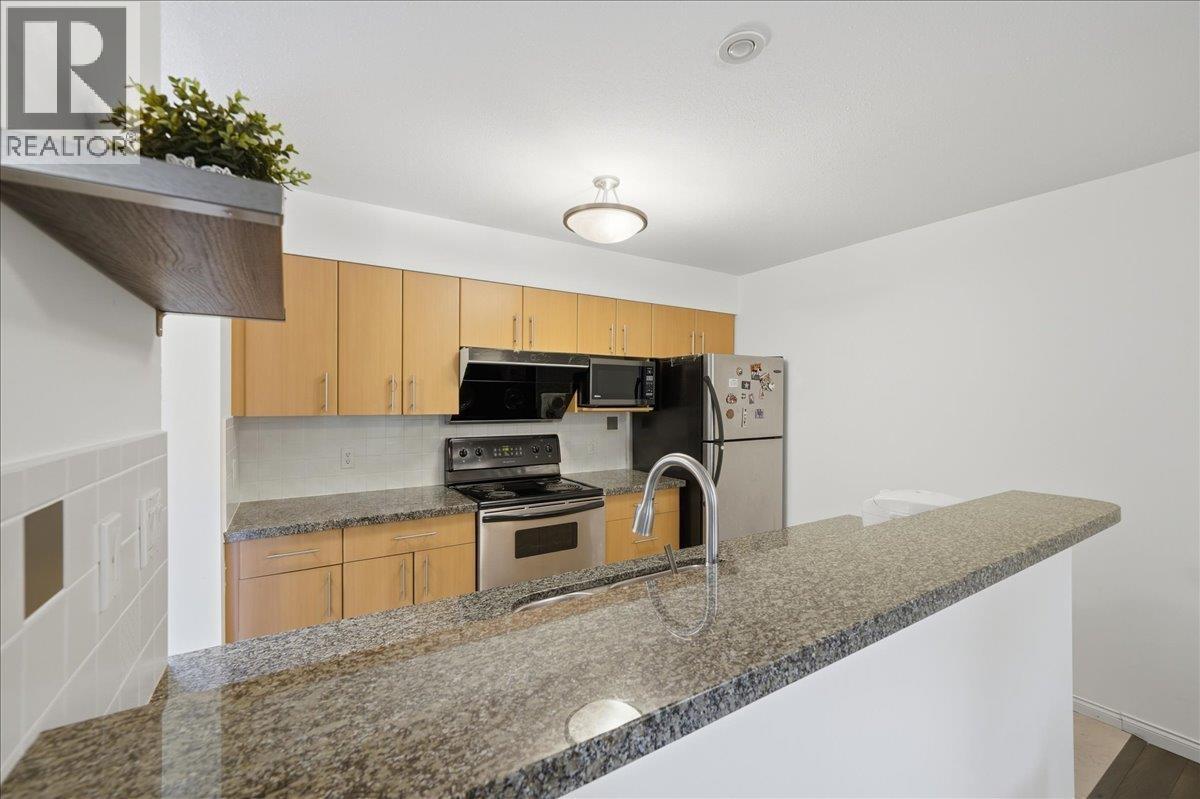 1 7128 17th Avenue Property Photo 14