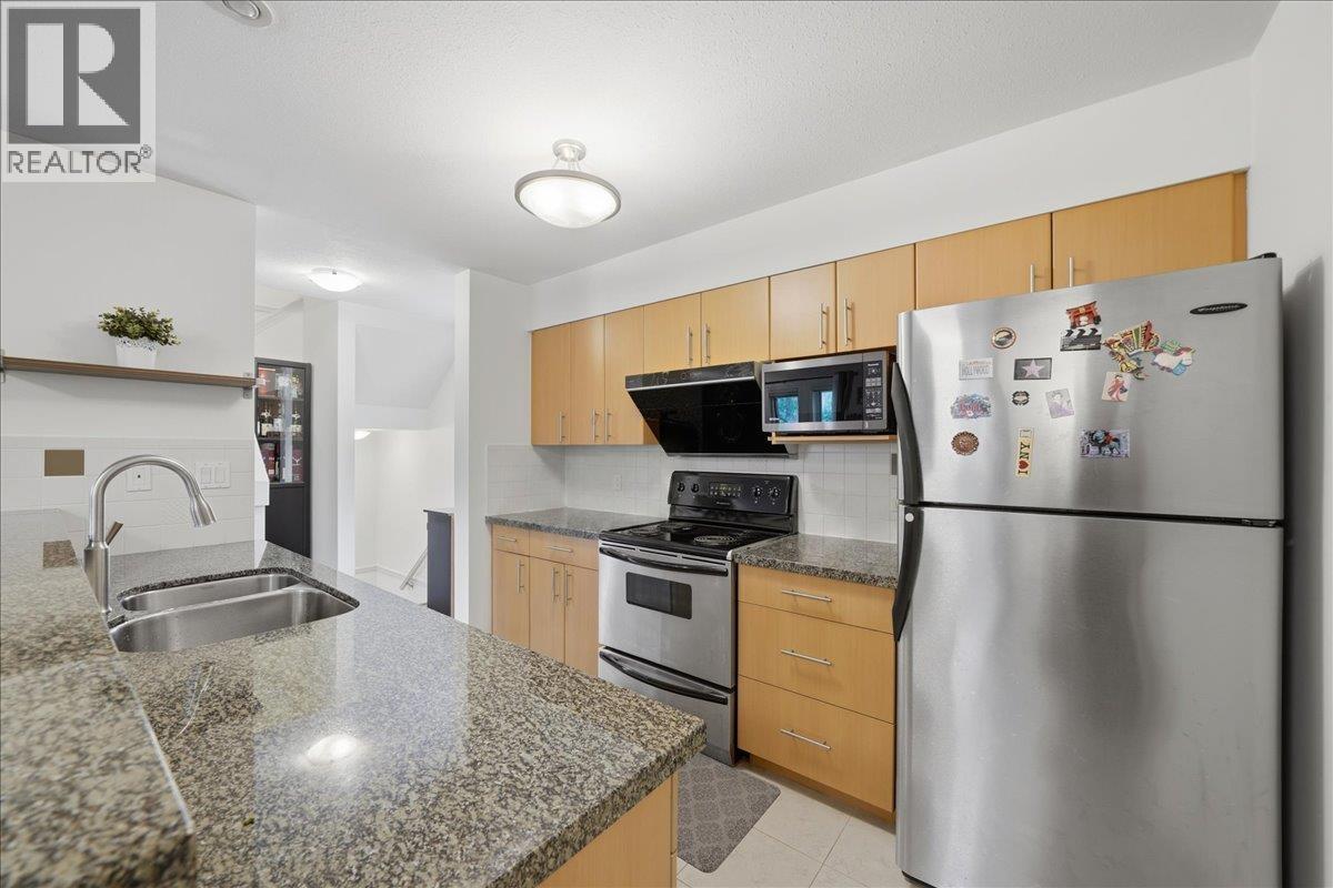 1 7128 17th Avenue Property Photo 15