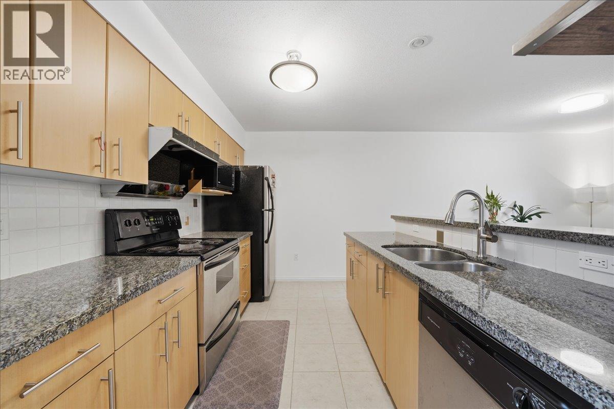 1 7128 17th Avenue Property Photo 17