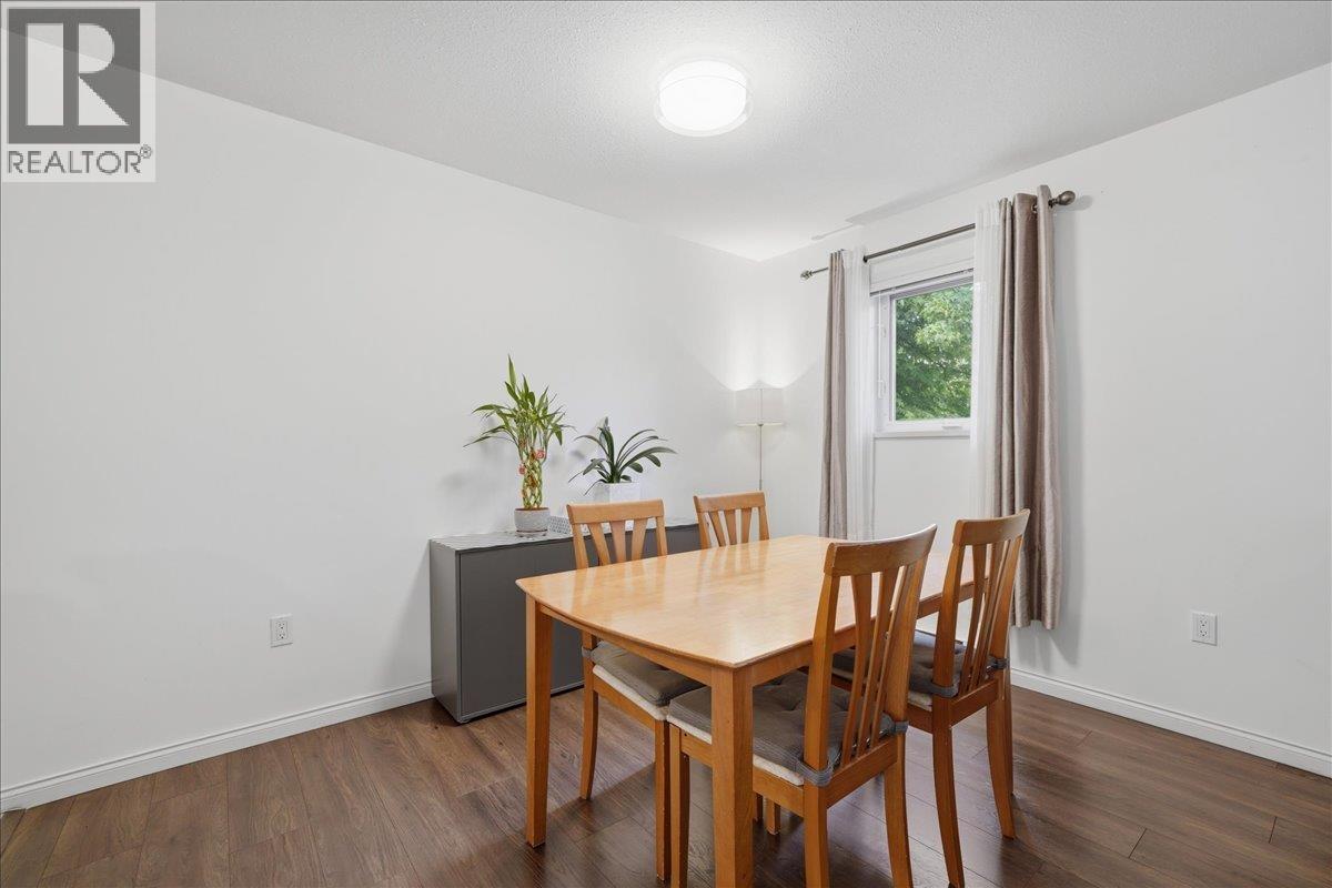 1 7128 17th Avenue Property Photo 19