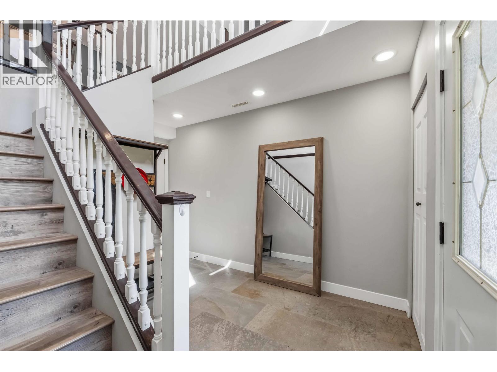 11661 207 Street Property Photo 5