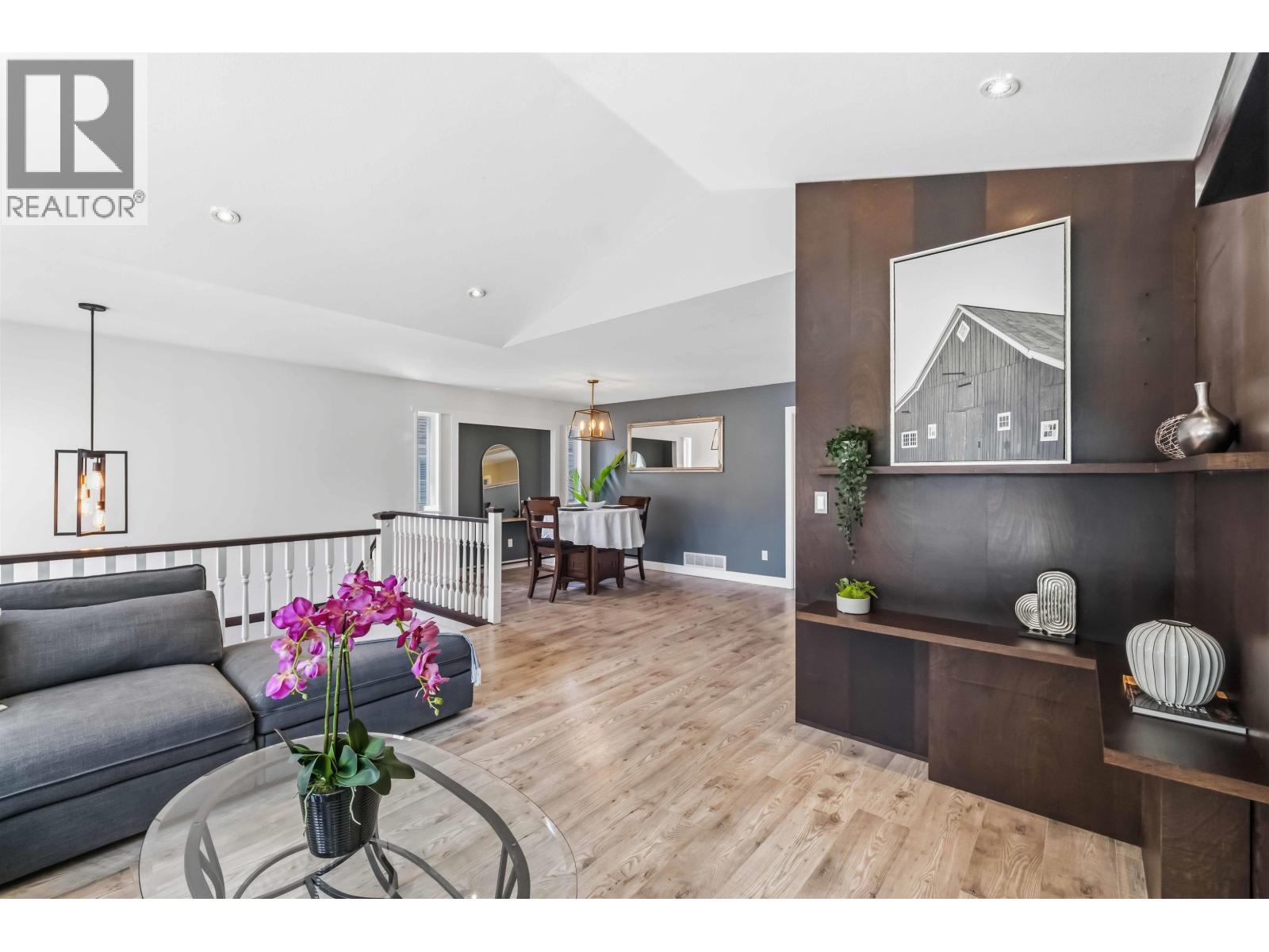 11661 207 Street Property Photo 7