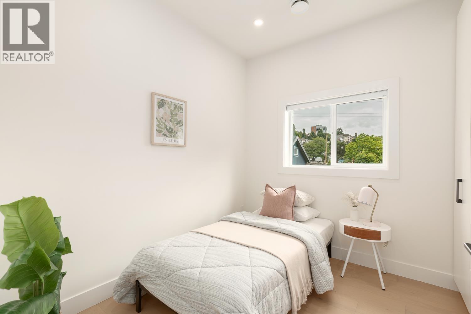 1 3633 Turner Street Property Photo 17