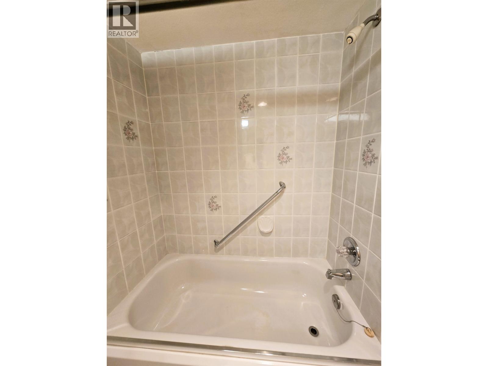 101 5565 Barker Avenue Property Photo 13