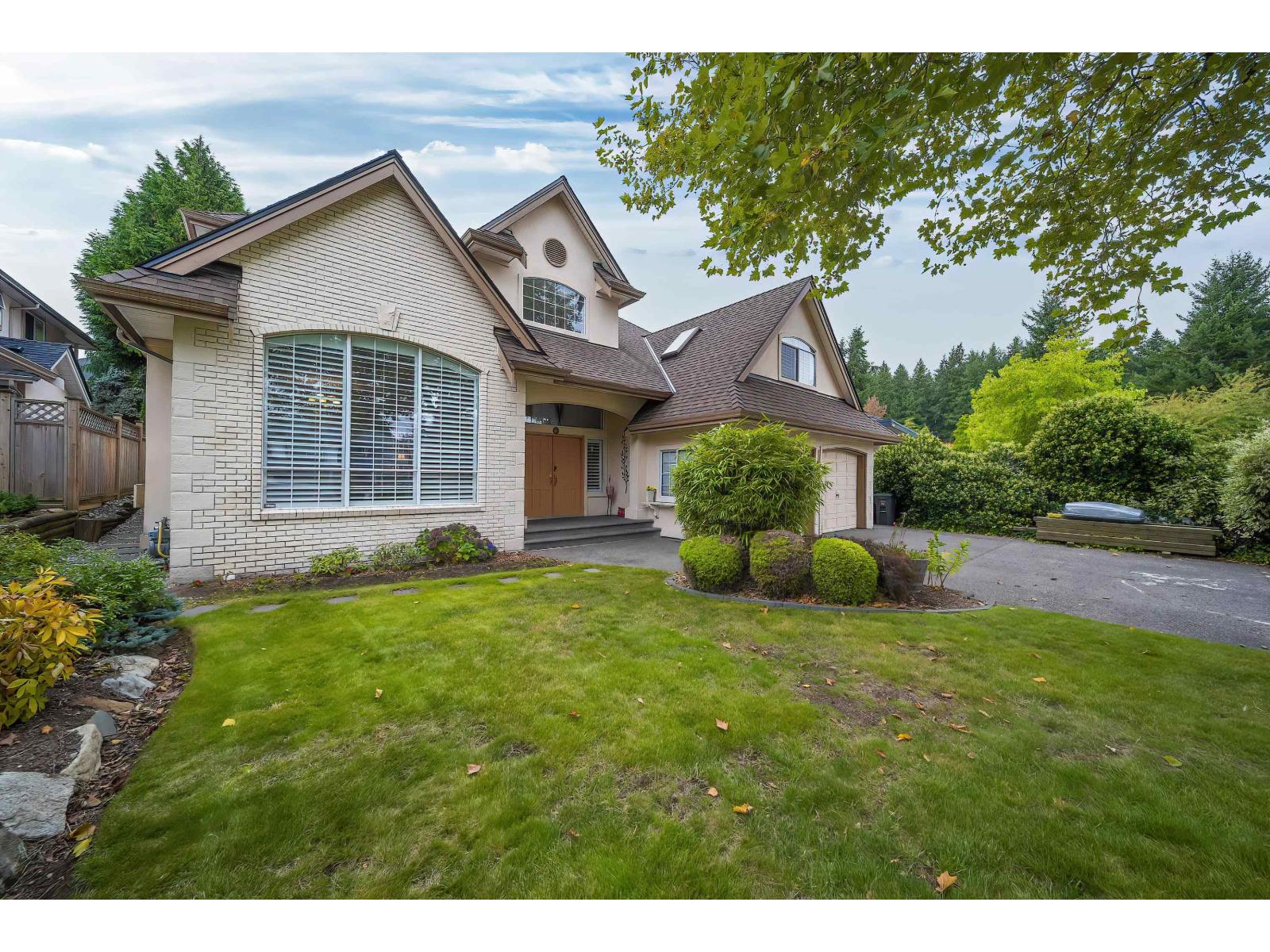 14872 25a Avenue Property Photo 4