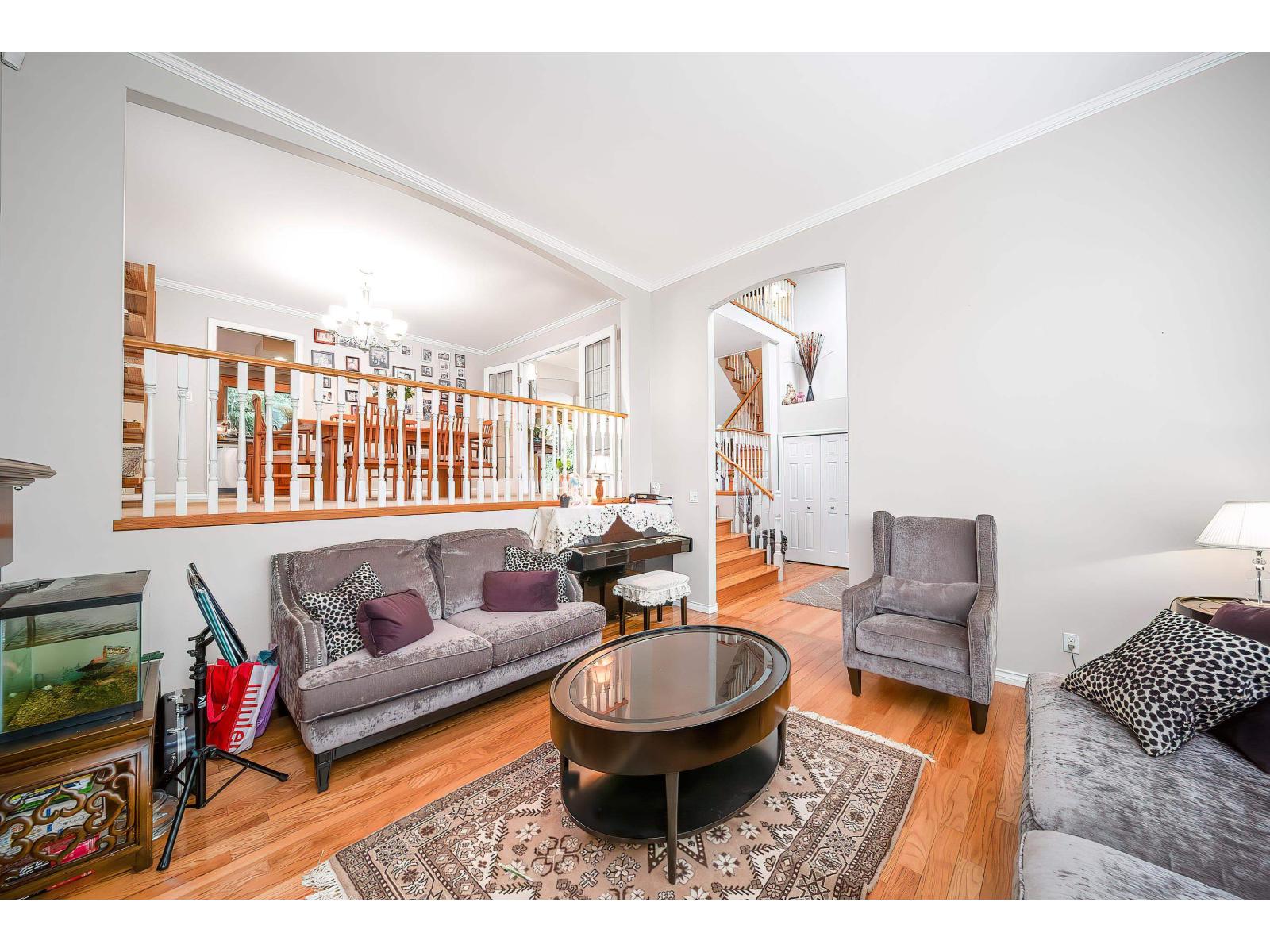 14872 25a Avenue Property Photo 14