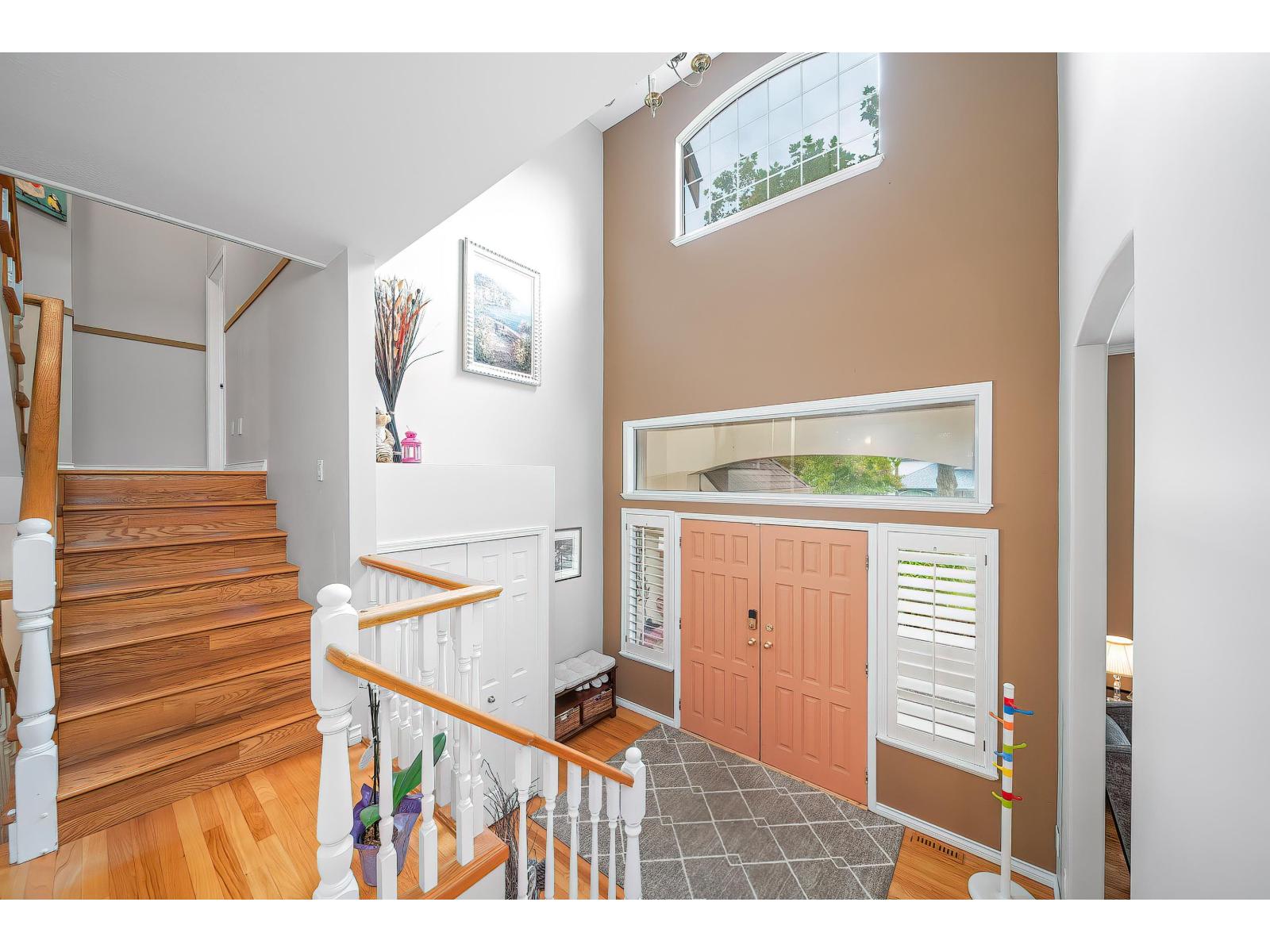 14872 25a Avenue Property Photo 16