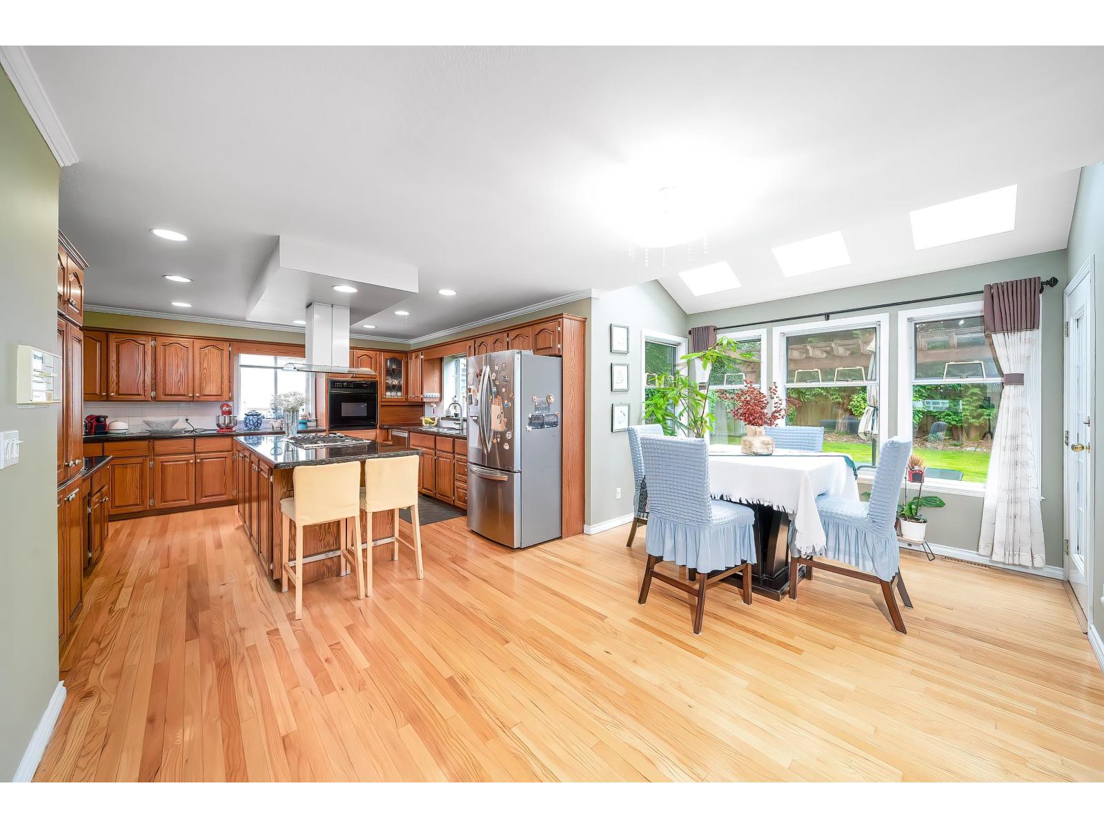 14872 25a Avenue Property Photo 24