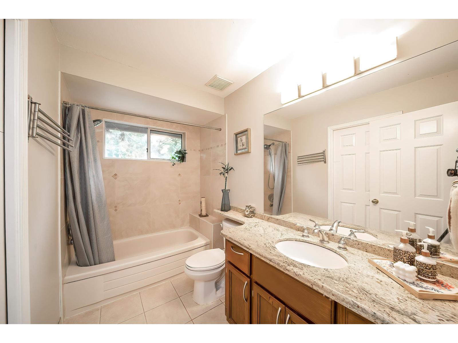 14872 25a Avenue Property Photo 34