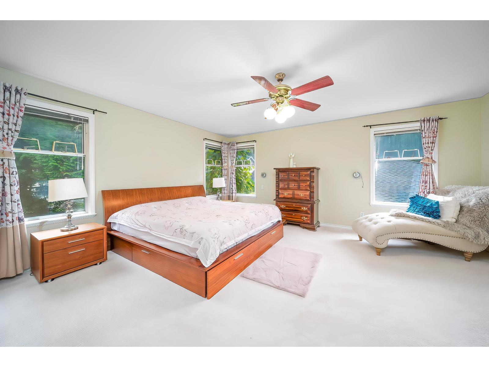 14872 25a Avenue Property Photo 37