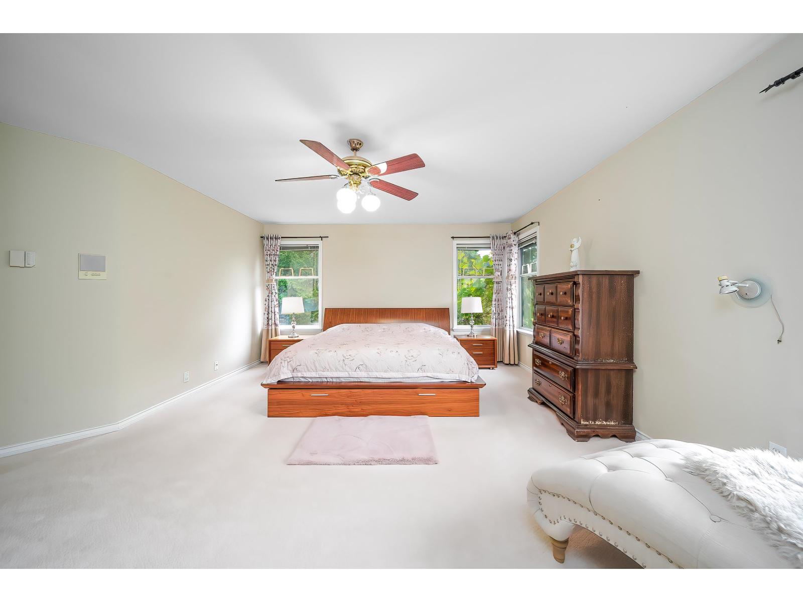 14872 25a Avenue Property Photo 38