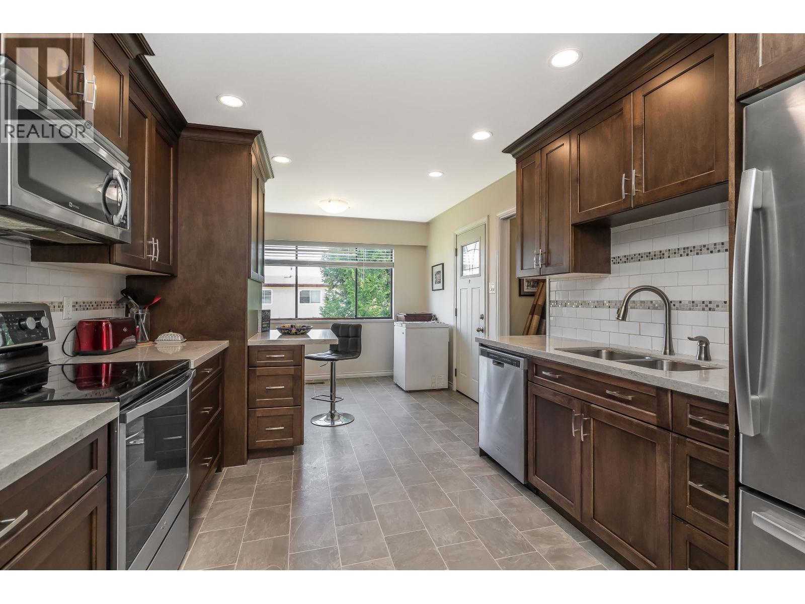 3351 Bowen Drive Property Photo 14