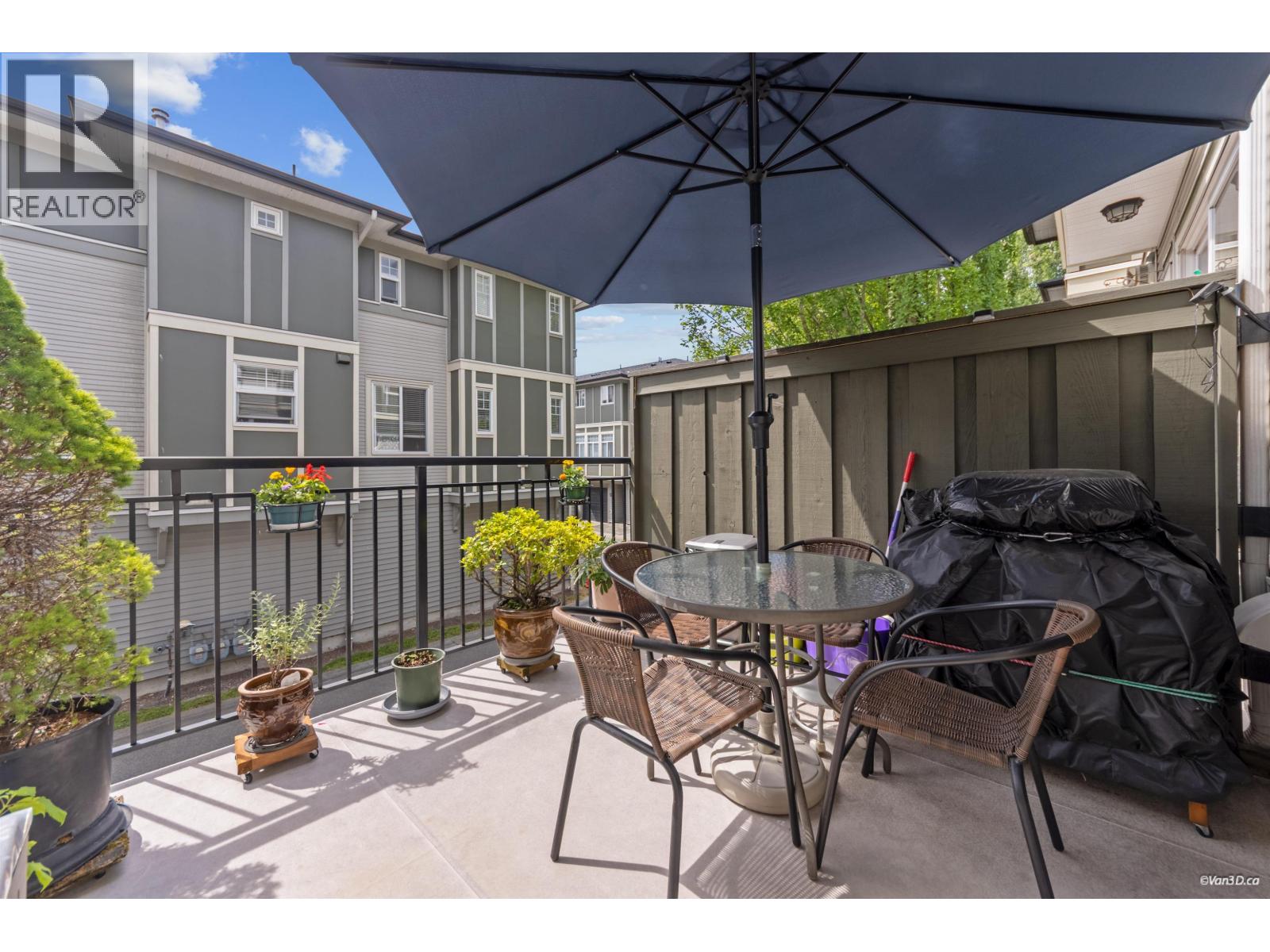 19 1010 Ewen Avenue Property Photo 1