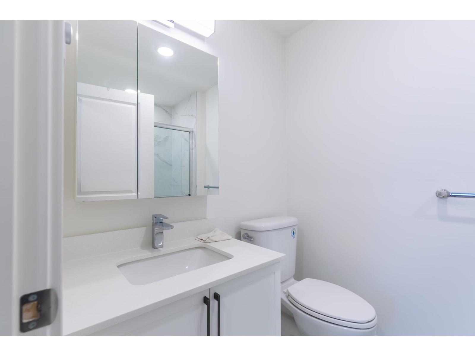 704 2267 Mckenzie Road Property Photo 27