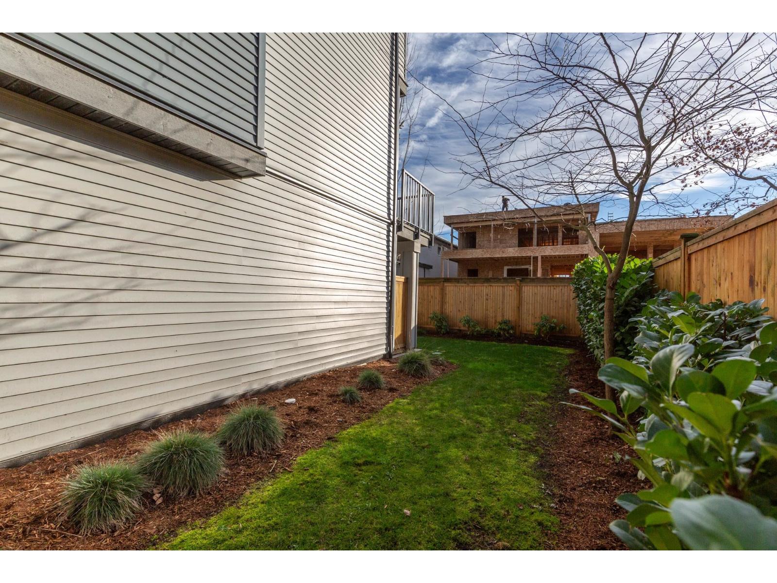 704 2267 Mckenzie Road Property Photo 37