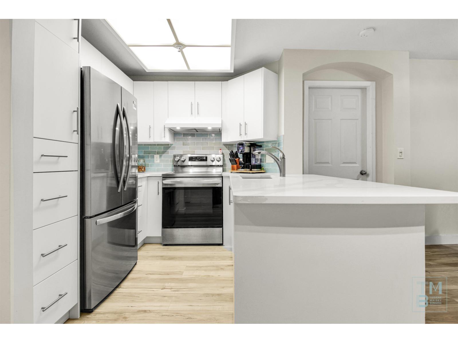203 22015 48 Avenue Property Photo 6
