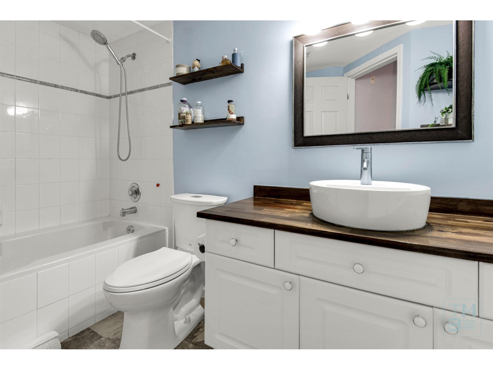 203 22015 48 Avenue Property Photo 16