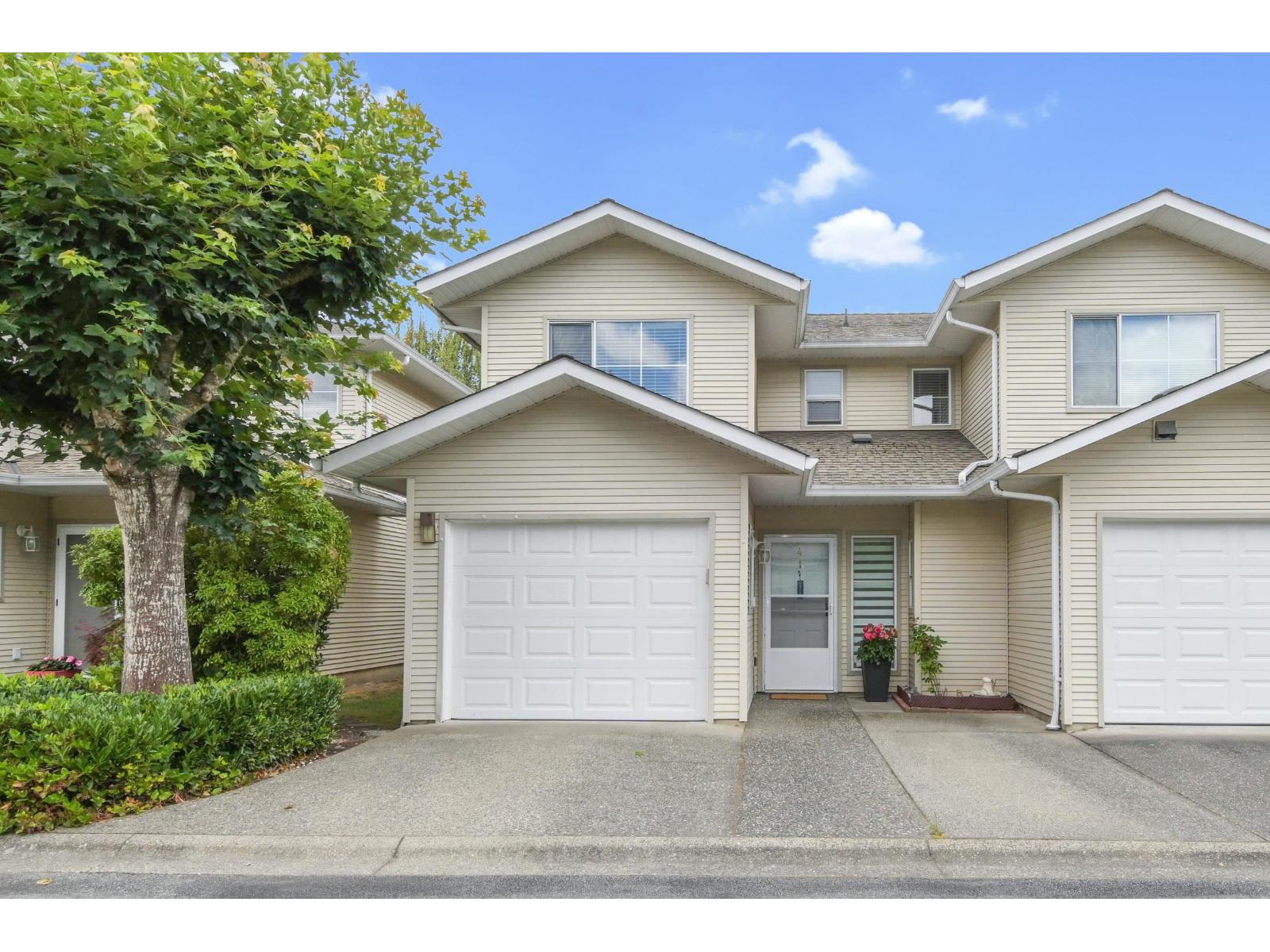 41 16016 82 Avenue Property Photo 1