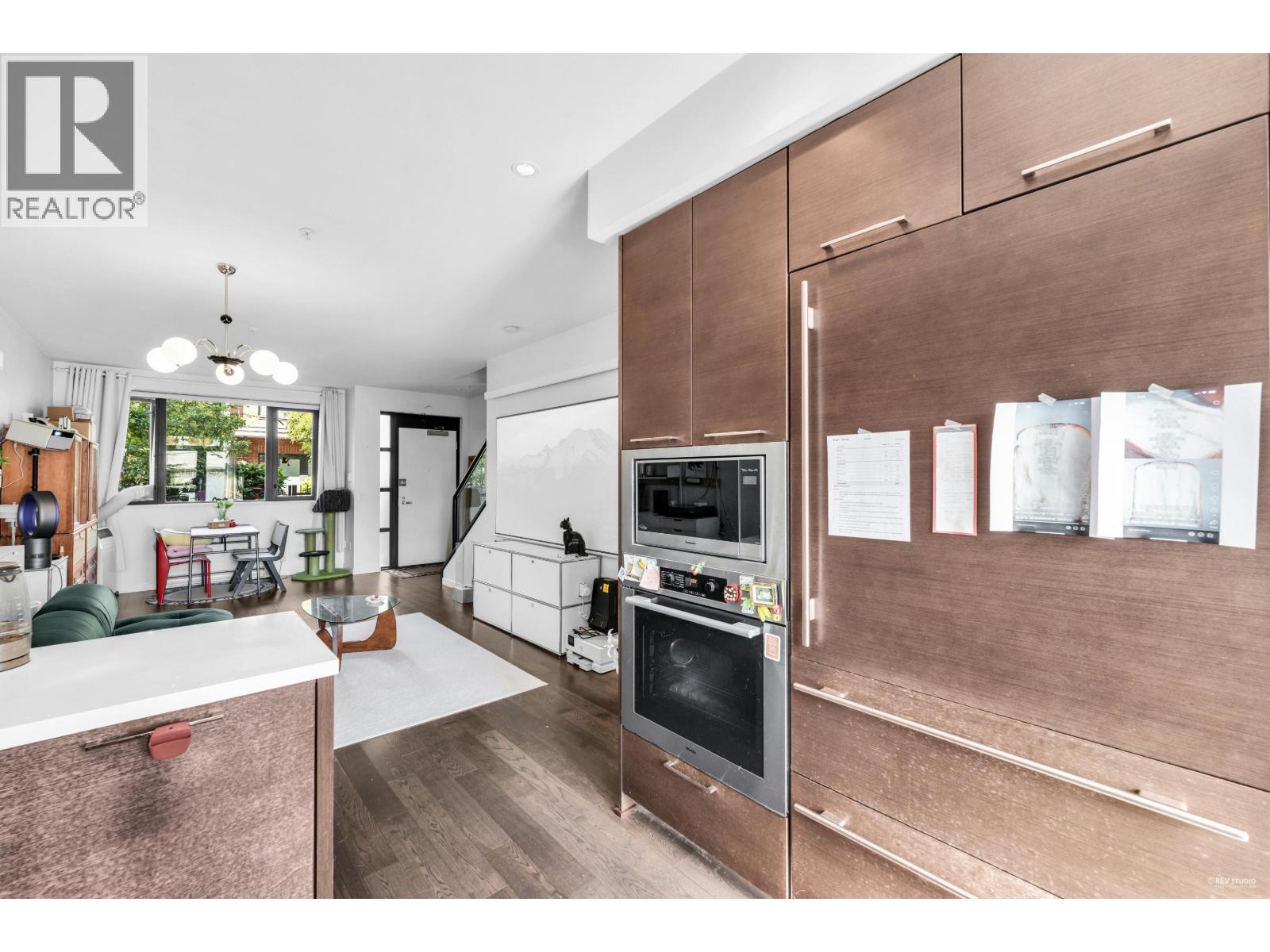 6426 Ash Street Property Photo 10