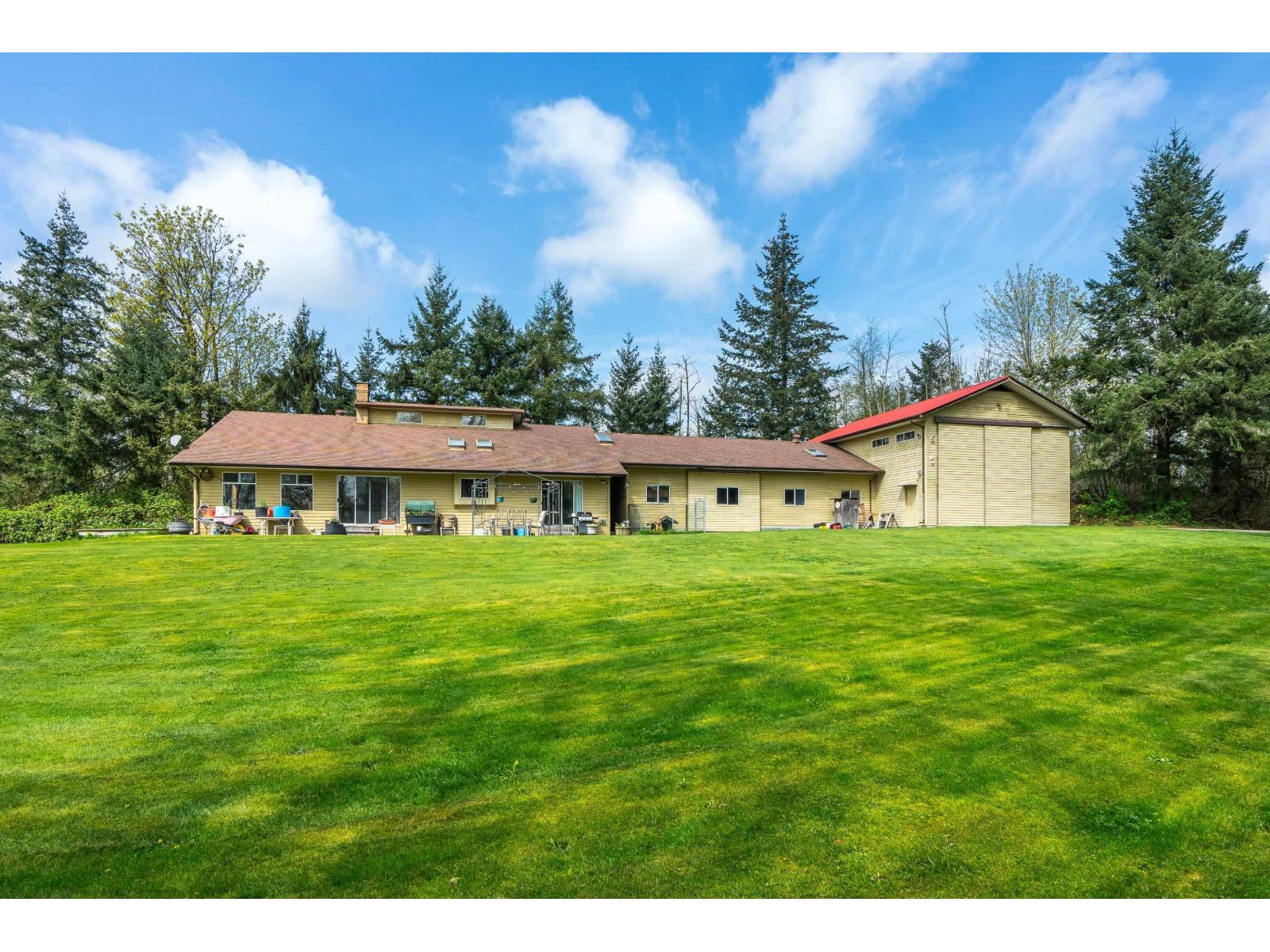 24548 21b Avenue Property Photo 5