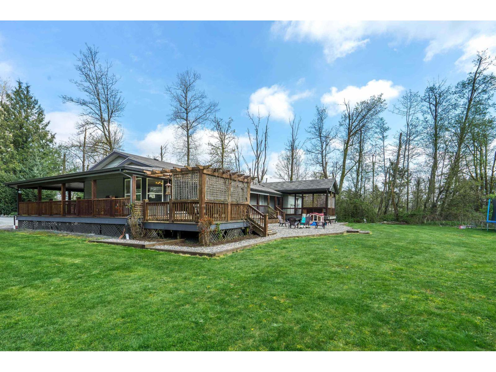 24548 21b Avenue Property Photo 12