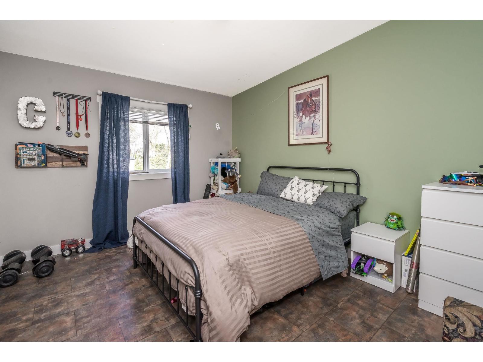 24548 21b Avenue Property Photo 23