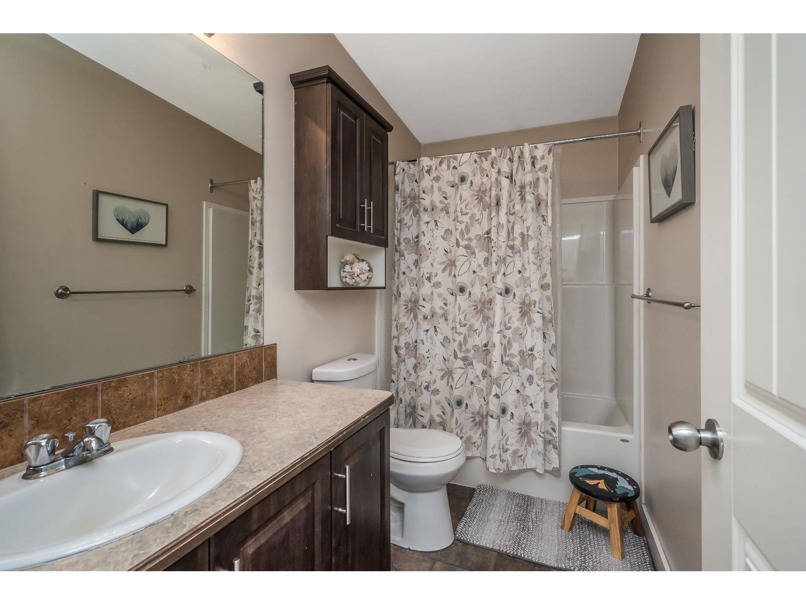 24548 21b Avenue Property Photo 24