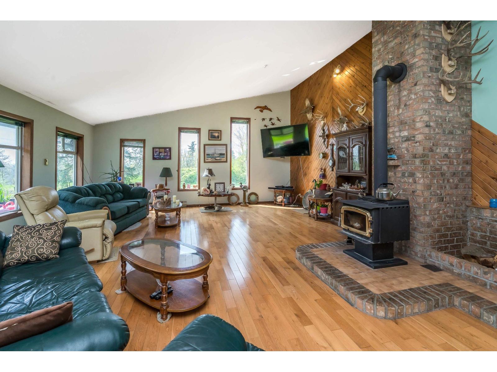 24548 21b Avenue Property Photo 29