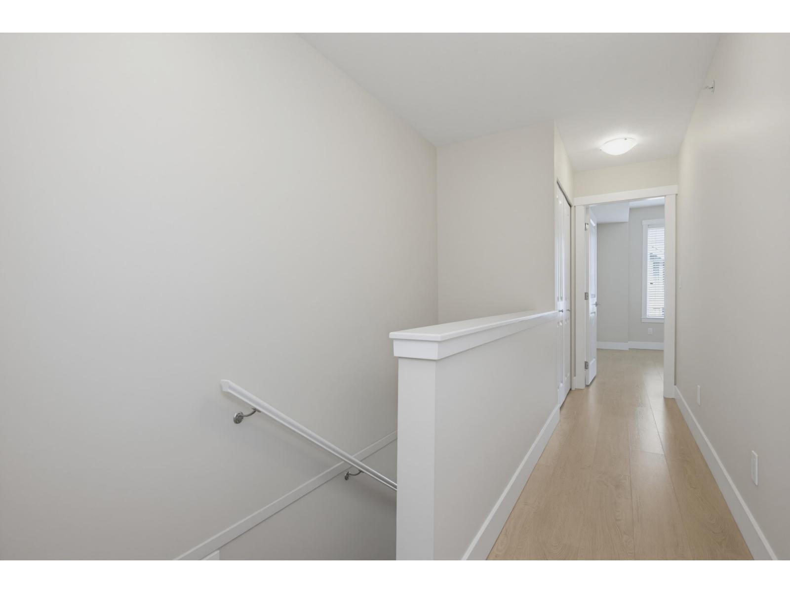 46 20498 82 Avenue Property Photo 32
