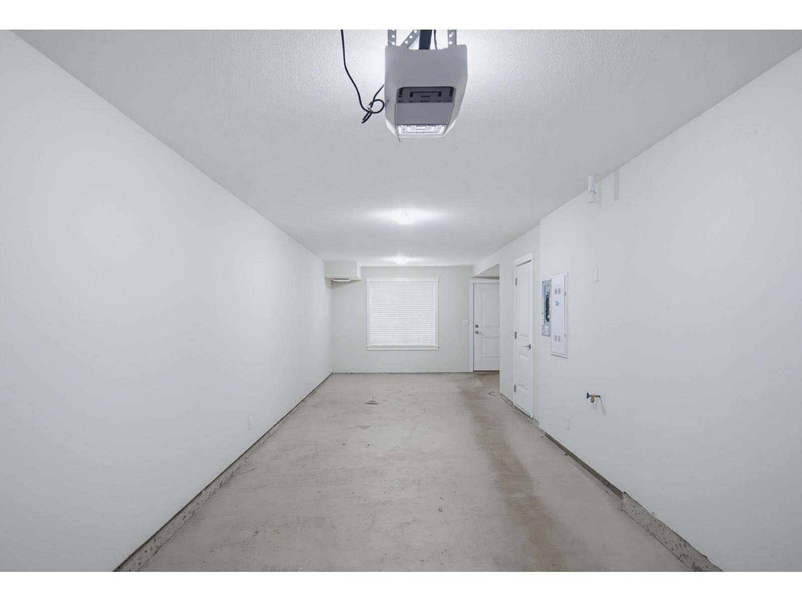 46 20498 82 Avenue Property Photo 35