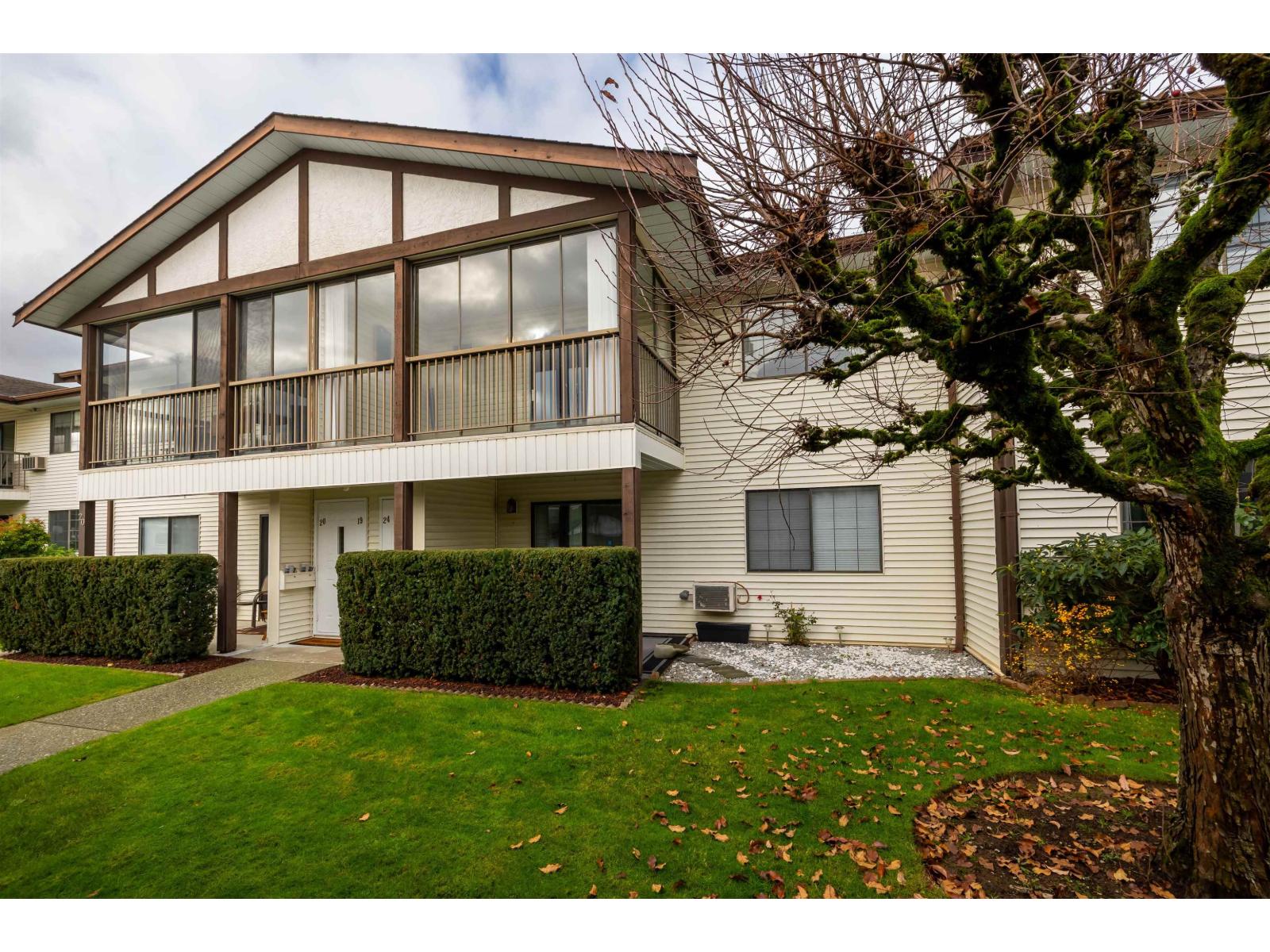 23 32718 GARIBALDI DRIVE