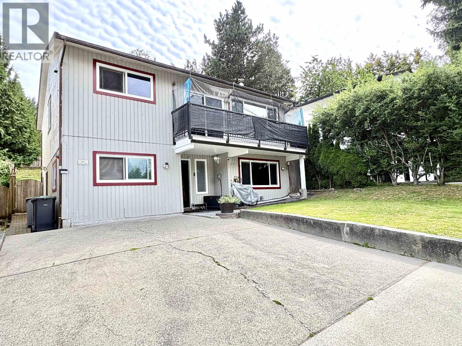 257 Angela Drive Property Photo 1