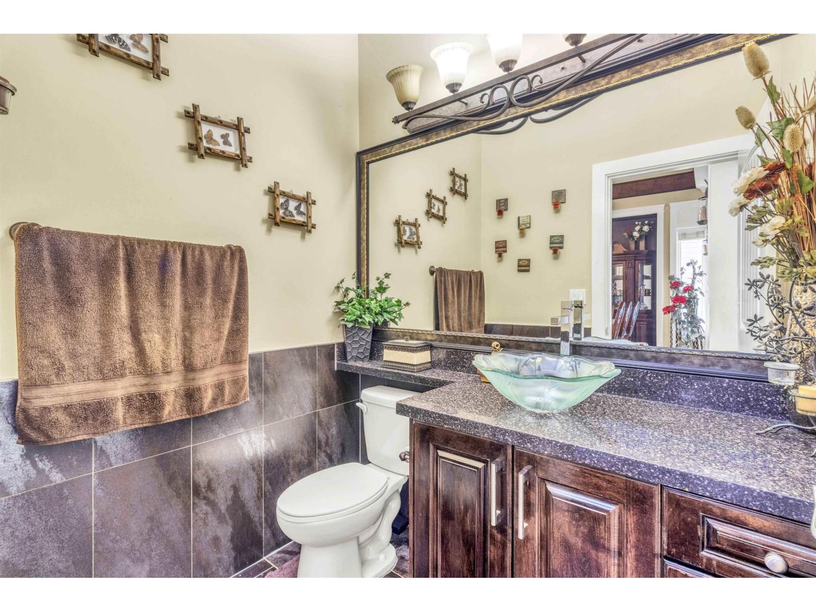 14706 63 Avenue Property Photo 12