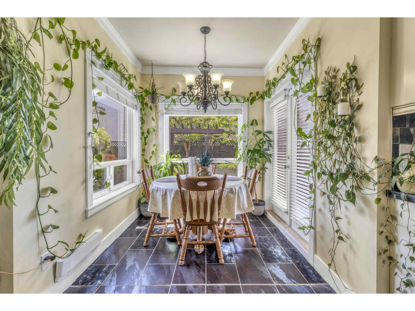 14706 63 Avenue Property Photo 16