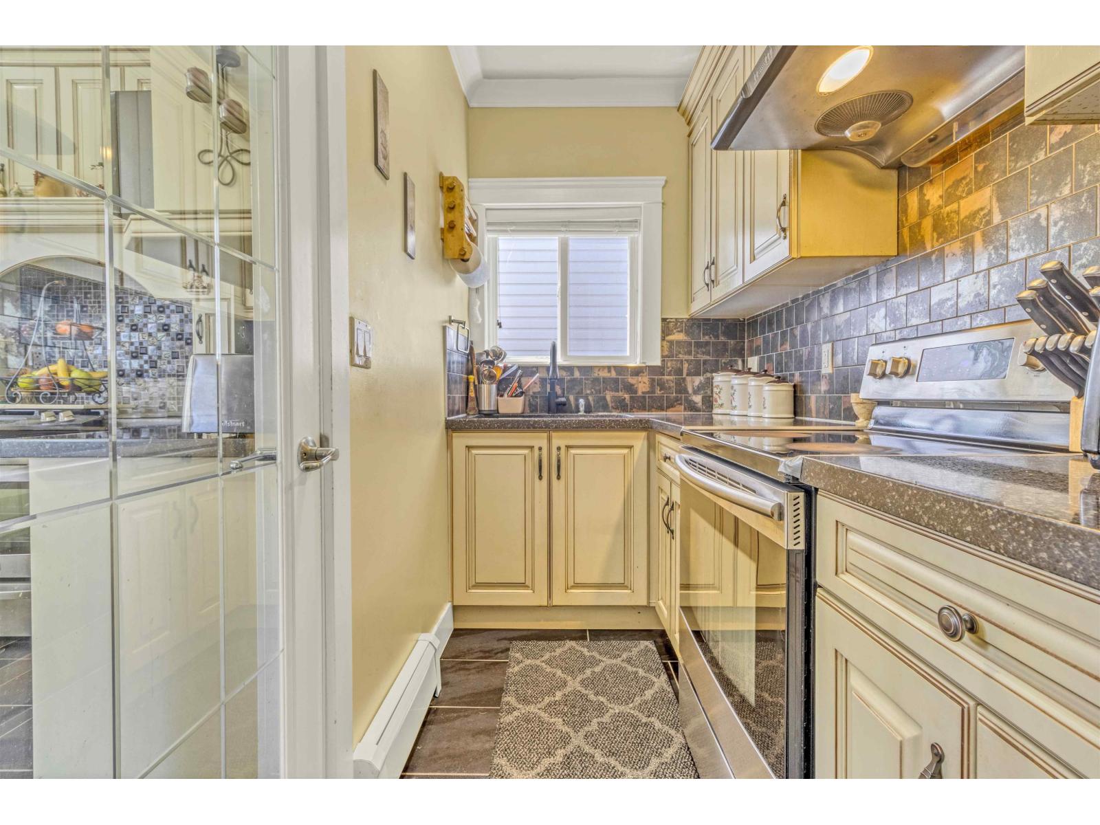14706 63 Avenue Property Photo 21