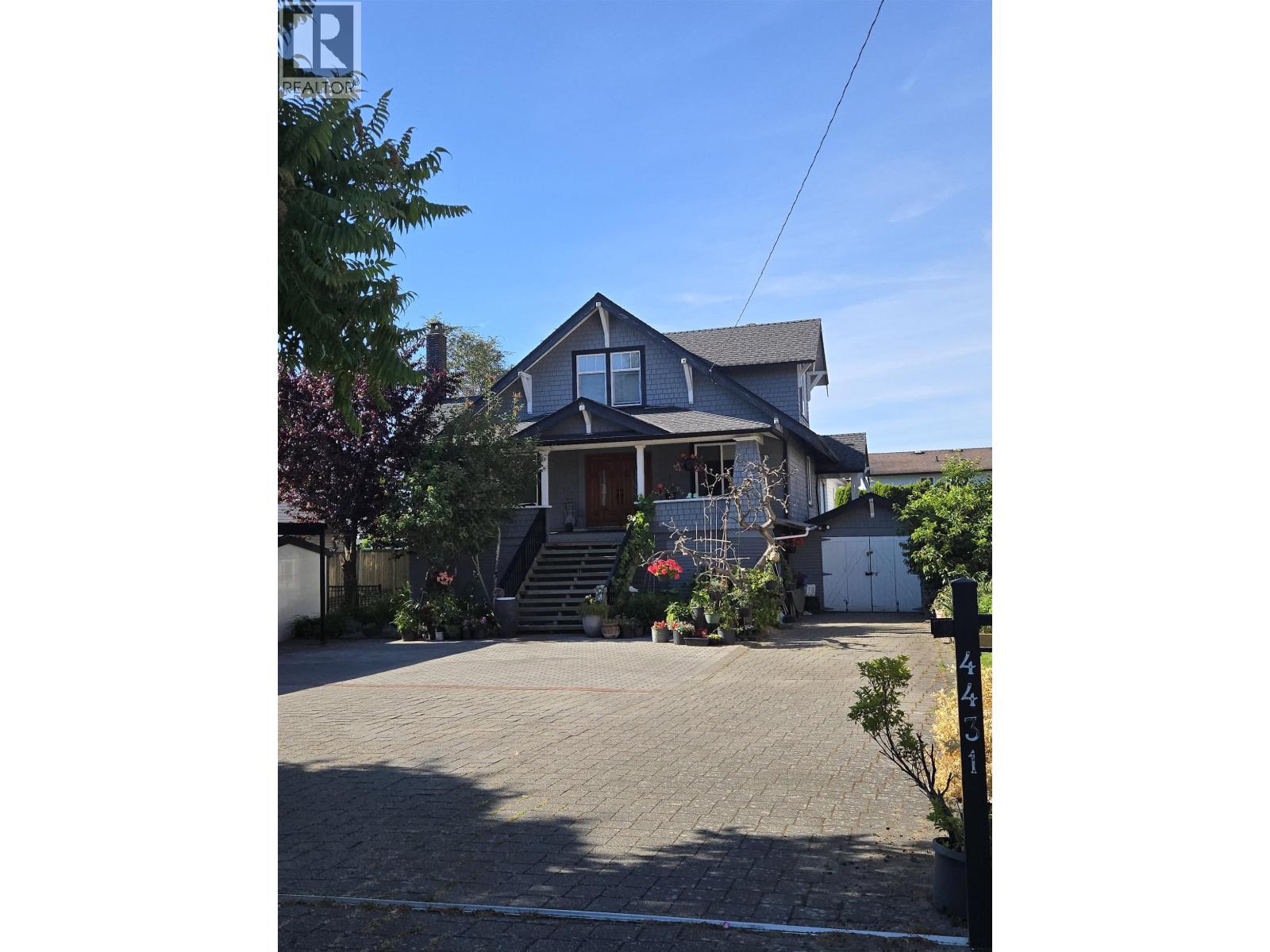 4431 Steveston Highway Property Photo 4