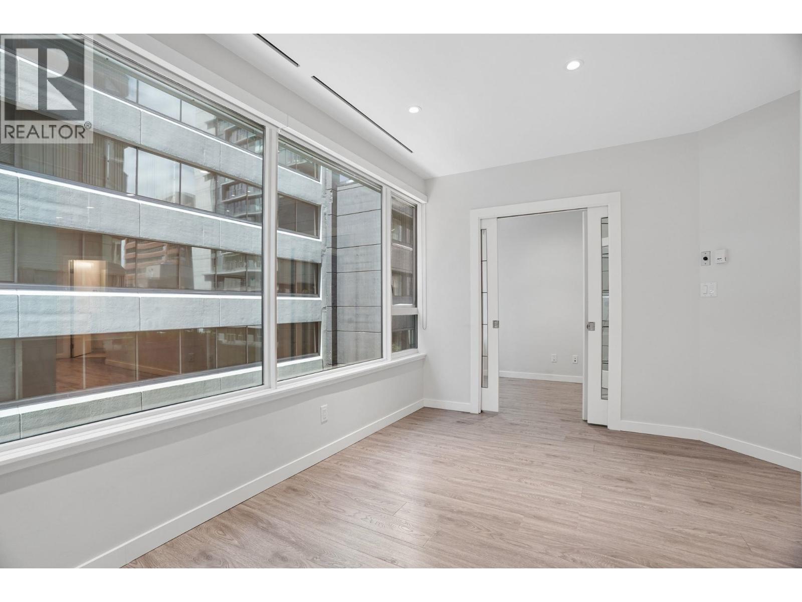 410 1177 Hornby Street Property Photo 4